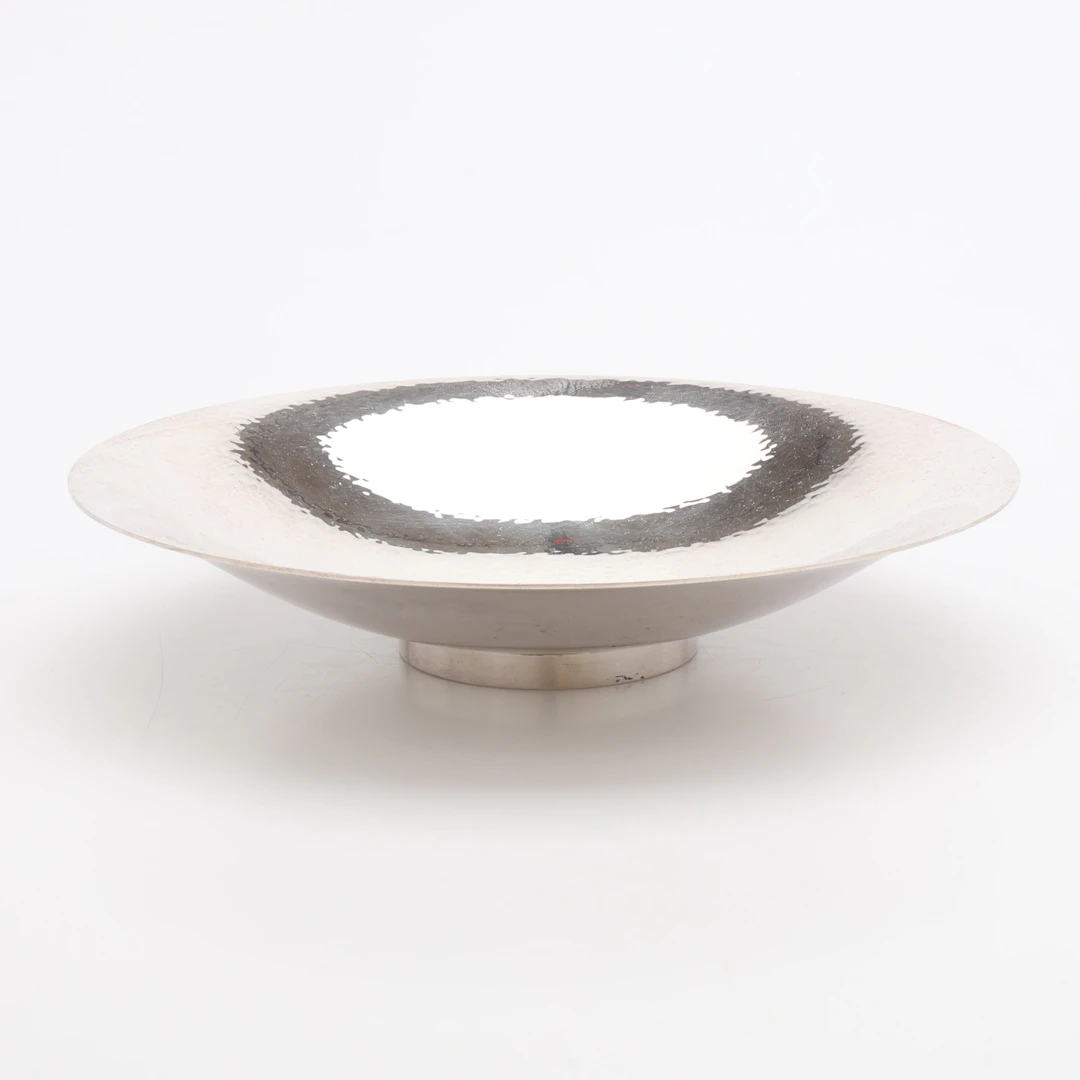 HARALD NIELSEN. SKÅL PÅ FOT, HAMRAT STERLINGSILVER, MODELL 620B, GEORG