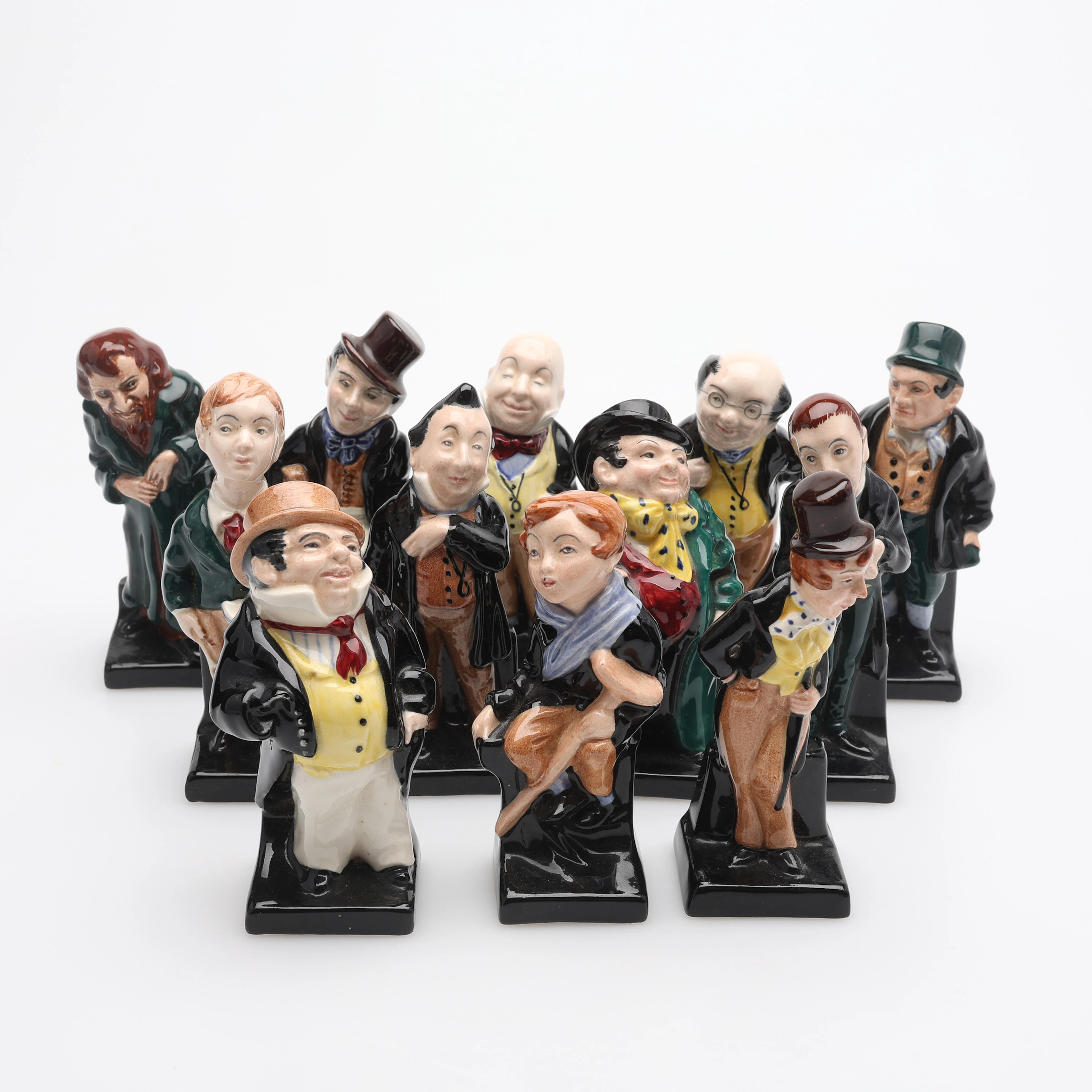 FIGURINER, 12 ST, PORSLIN, FÖRESTÄLLANDE KARAKTÄRER FRÅN CHARLES DICKENS