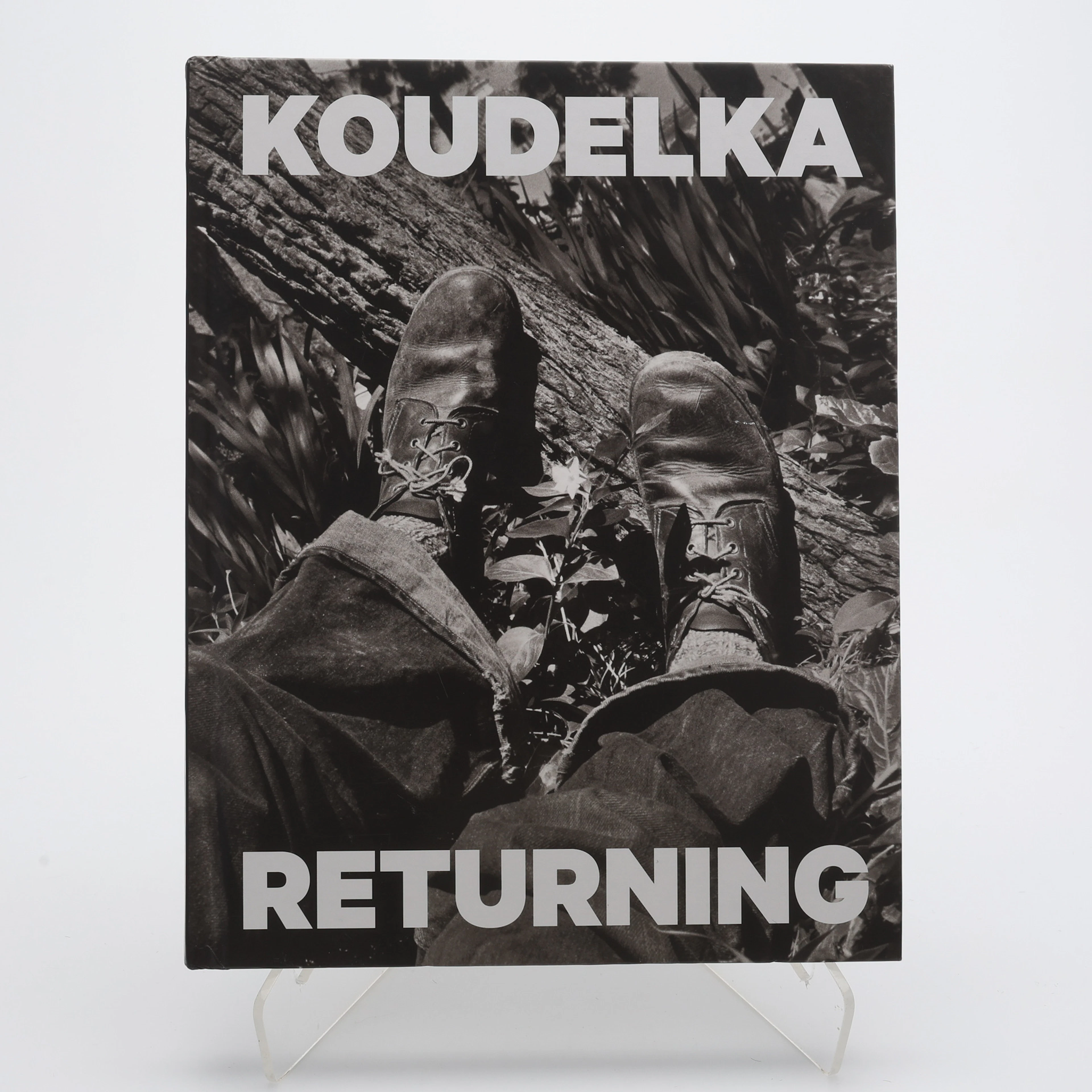 JOSEF KOUDELKAS UTSTÄLLNINGSBOK "RETURNING", 2018.