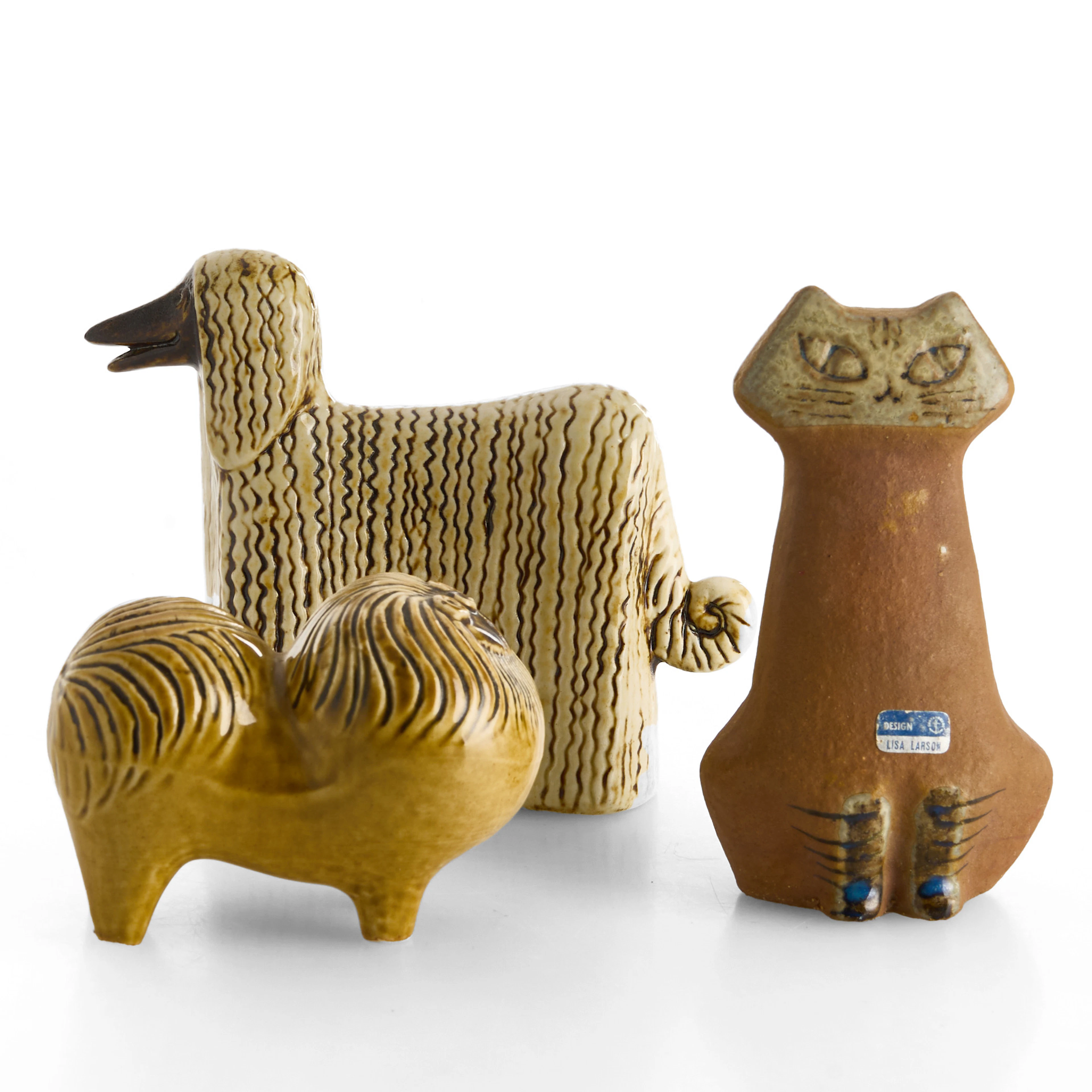 LISA LARSON (1931–2024). Figuriner, 3 st, katt samt hundar, Gustavsberg.