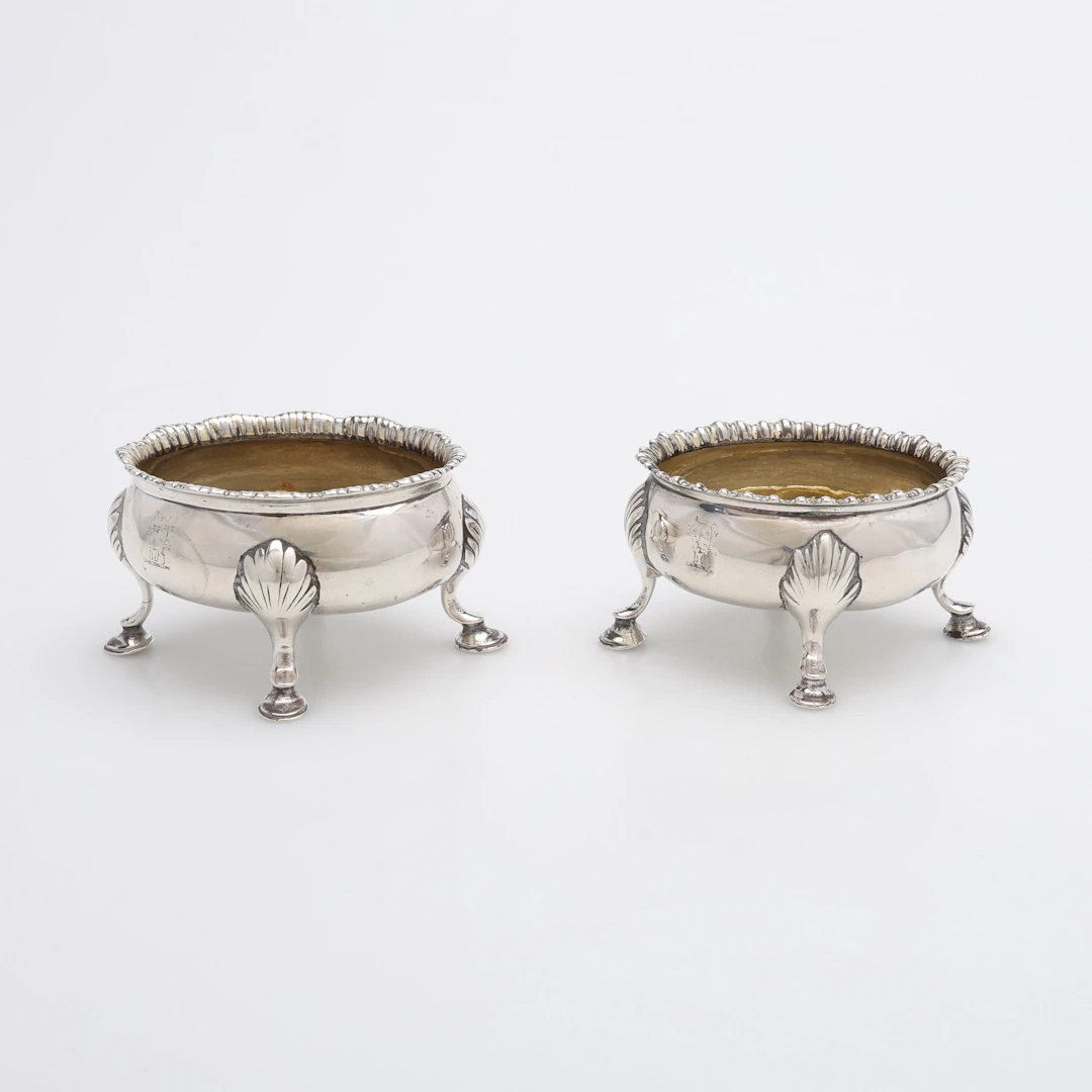 SALTKAR, ETT PAR, STERLINGSILVER, LONDON, 1768, TOTALT 169,7.