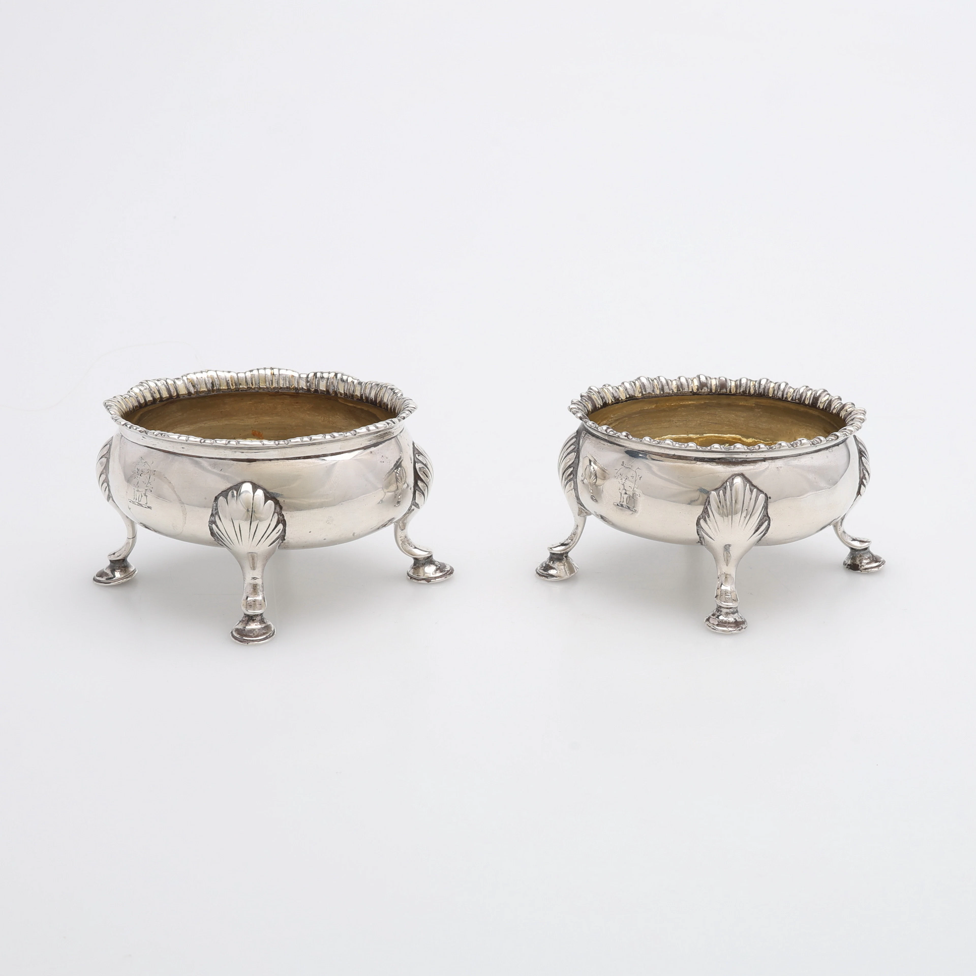 SALTKAR, ETT PAR, STERLINGSILVER, LONDON, 1768, TOTALT 169,7.
