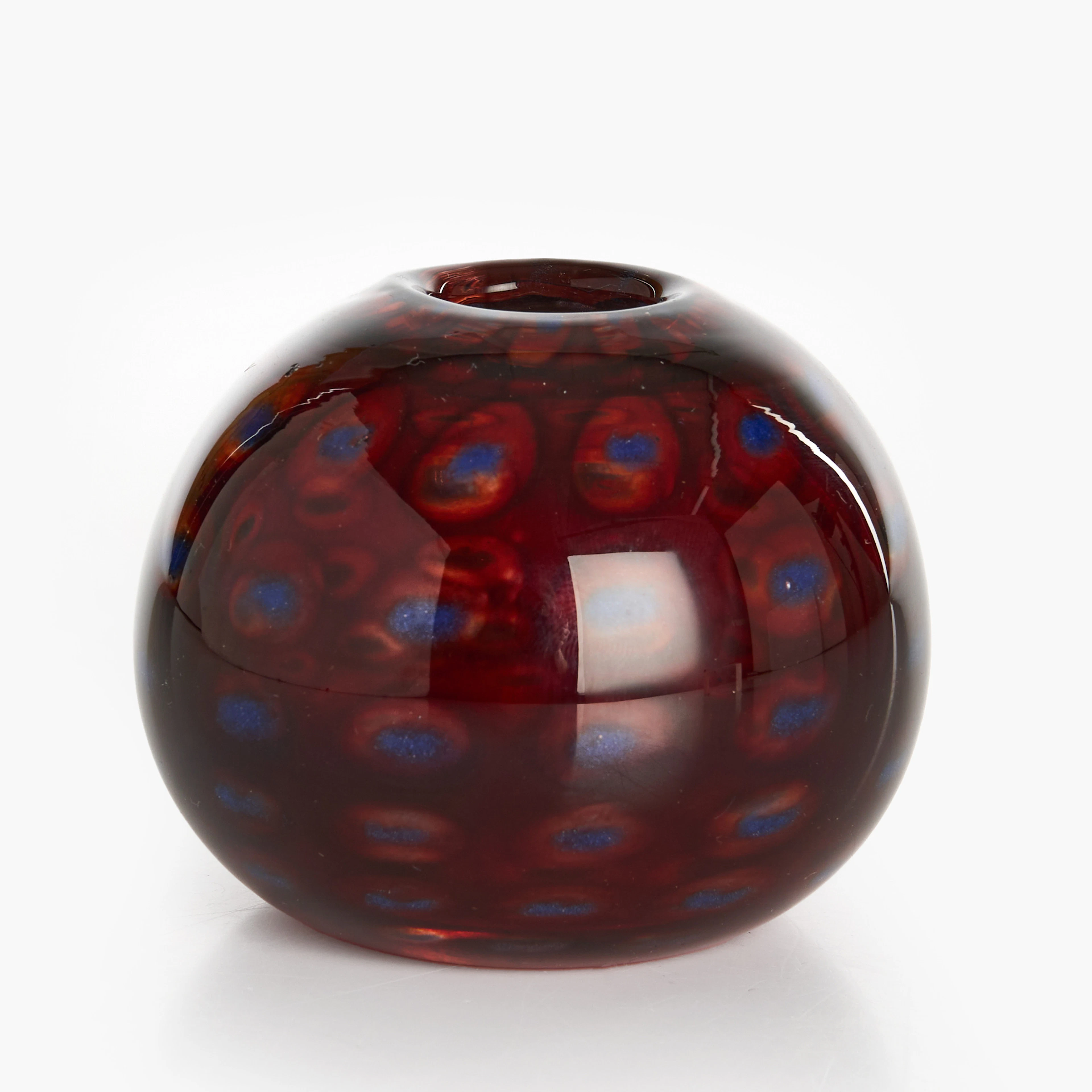 VICKE LINDSTRAND (SVERIGE, 1904–1983). vas, Colora, märkt Kosta LD12.