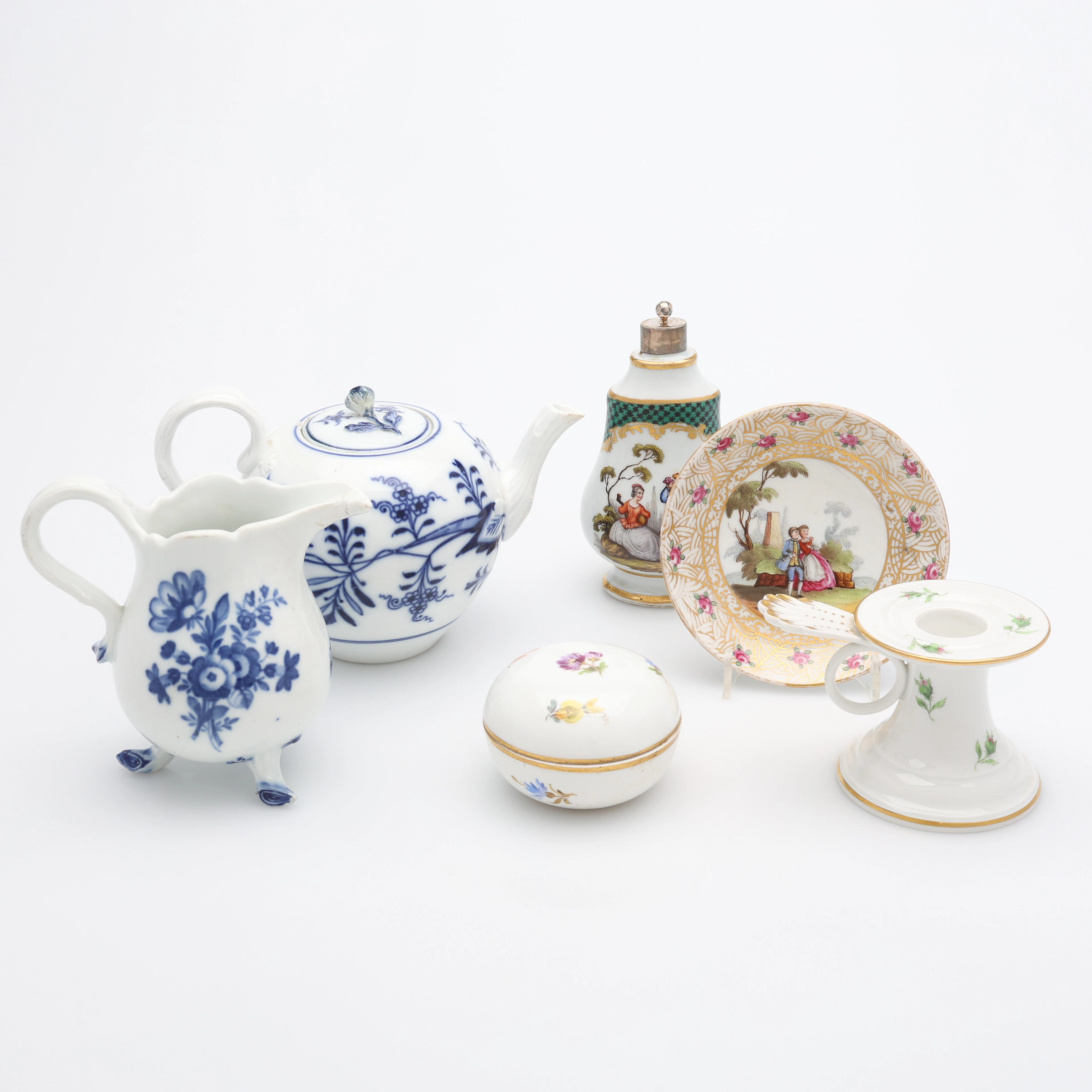 ETT PARTI VARIERAT PORSLIN, 6 DELAR, MEISSEN & HELENA WOLFSOHN, 18/1900-TAL.