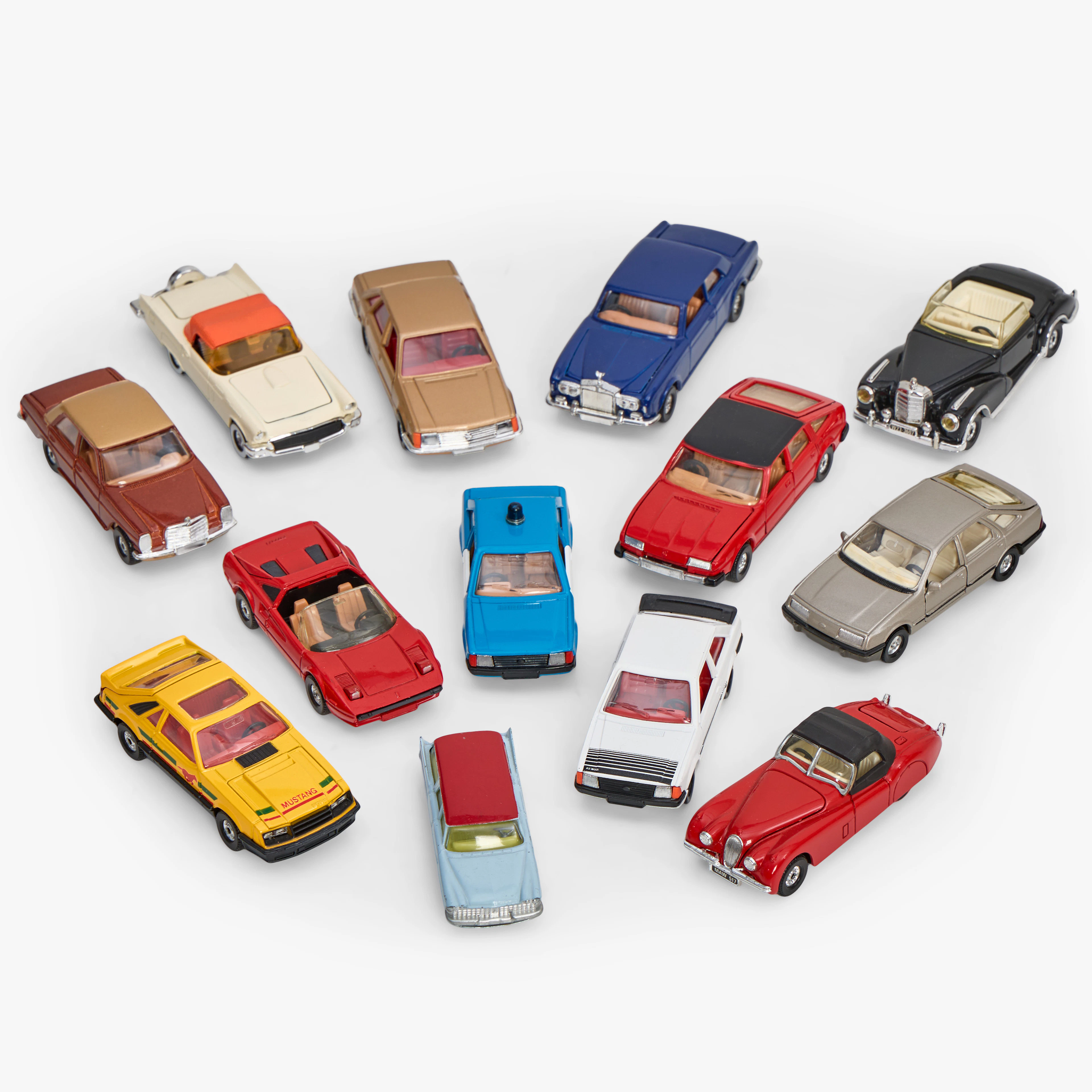 CORGI TOYS. Modellbilar, 13 st, bland annat Ford Thunderbird och Rolls-Royce