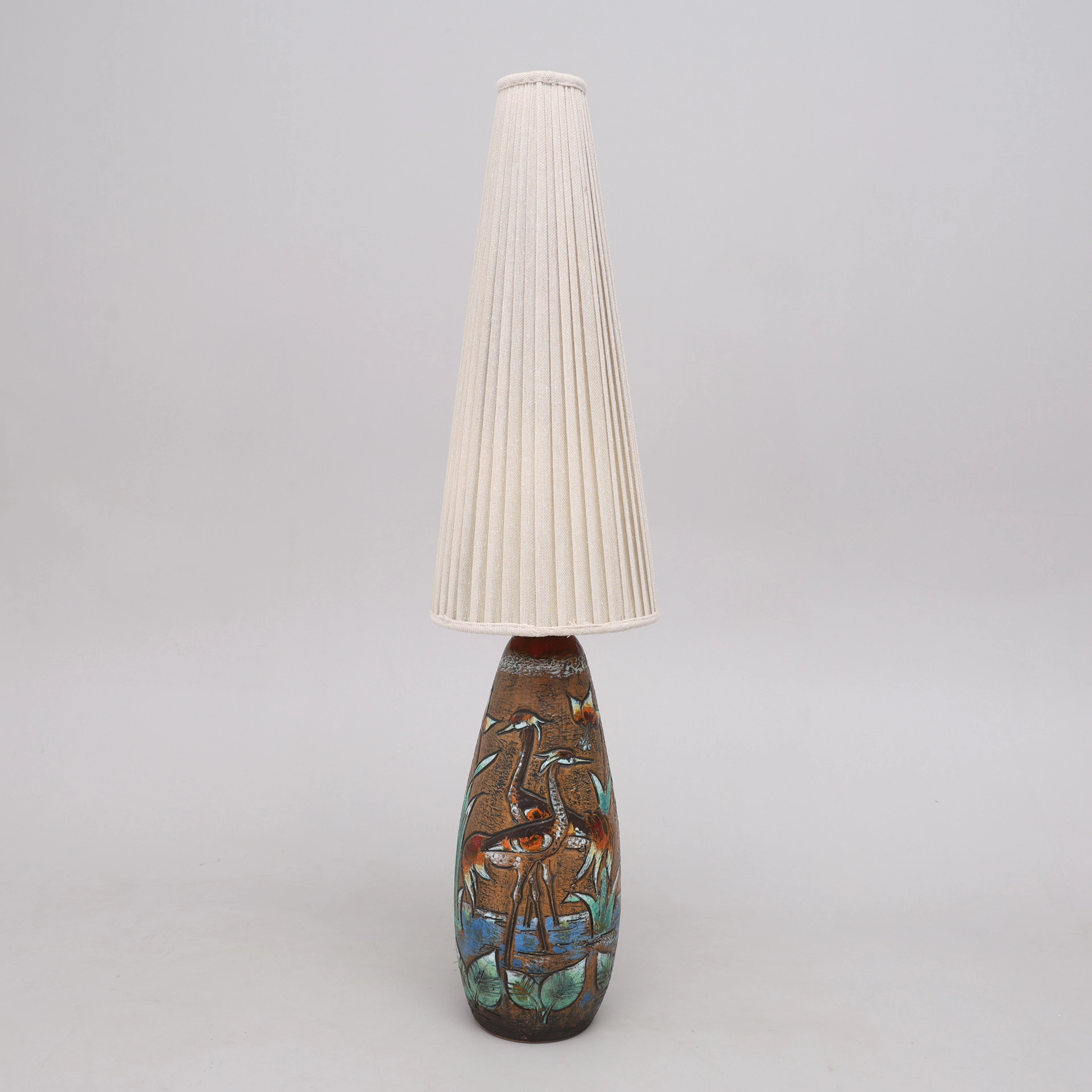 DAGNY PETRUSSON. GOLVLAMPA, GLASERAT LERGODS, TILGMANS KERAMIK, IRLAND
