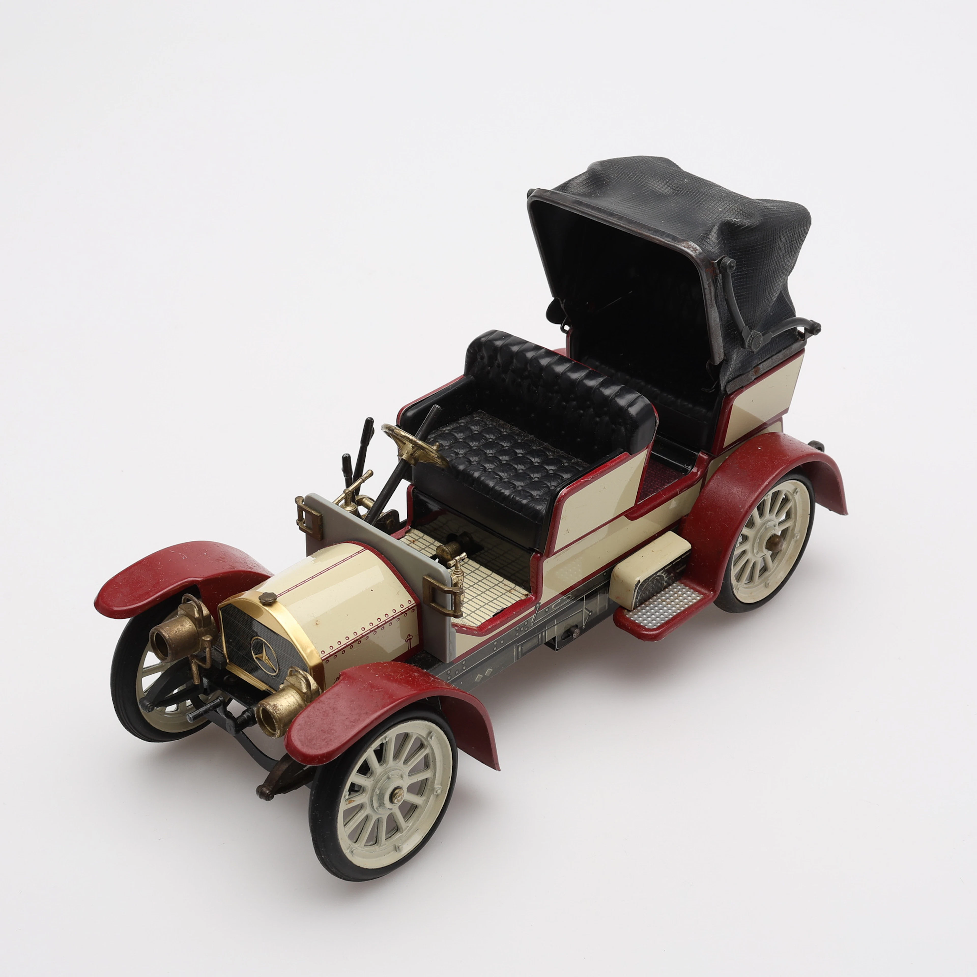 MERCEDES 1902, SCHUCO OLDTIMER, MODELLNUMMER 1229, VÄSTTYSKLAND.