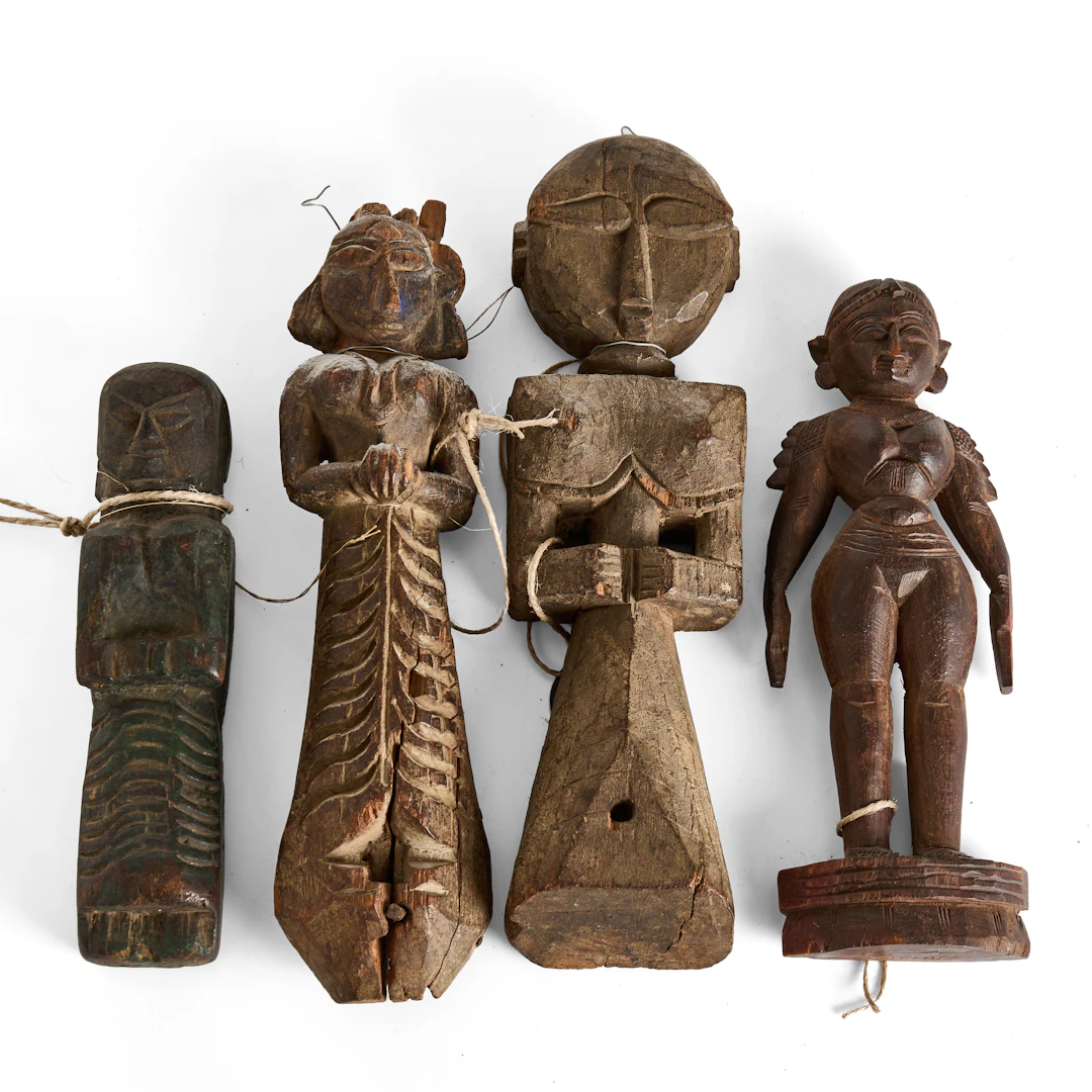 SMÅSKULPTURER, 4 st, Indien, ost-Asien, 18/1900-tal.