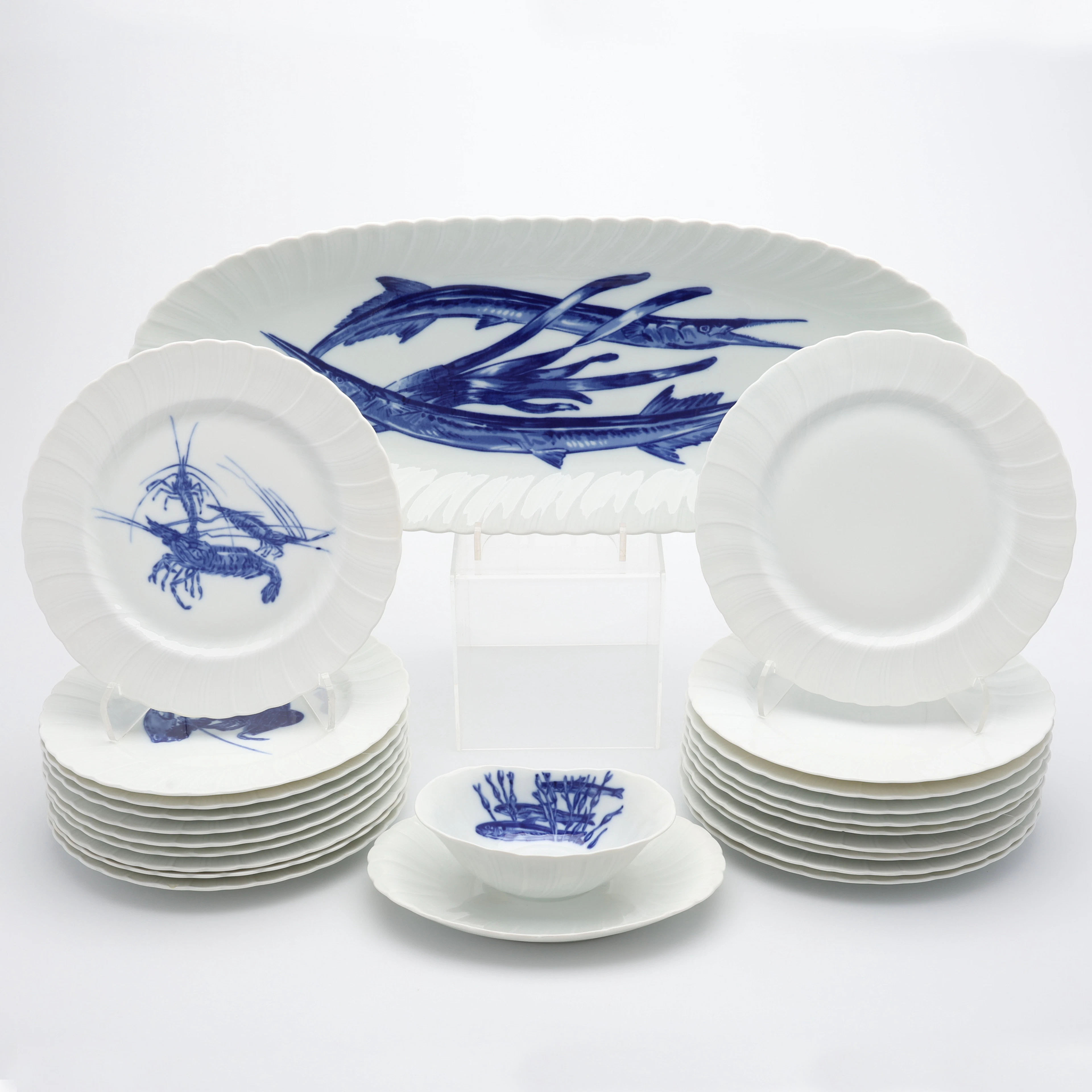 MATSERVISDELAR, 22 DELAR, PORSLIN, BLEU DE FOUR, L.BERNARDAUD & CO
