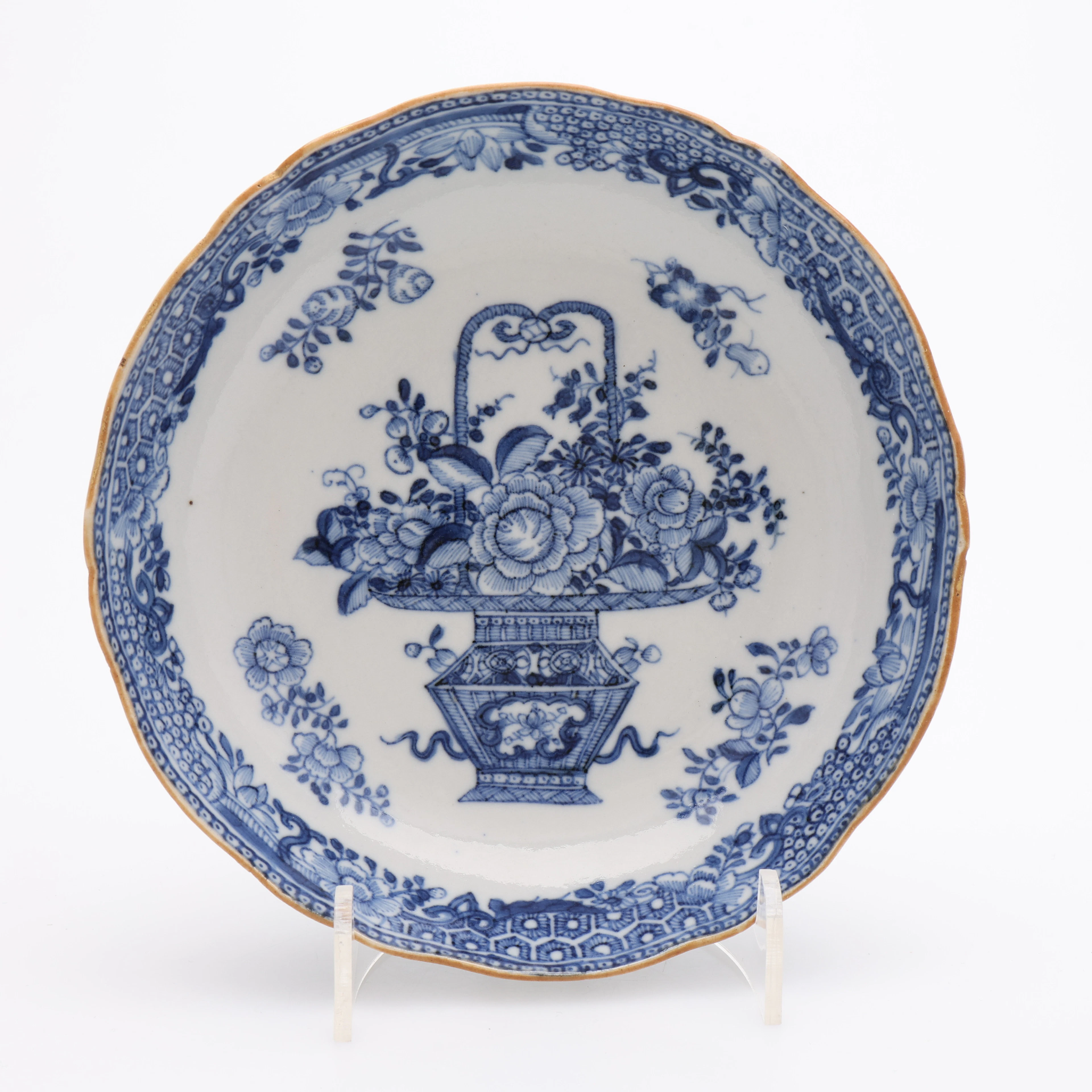 TEFAT, KINA, porslin med måleri i koboltblått, Qianlong (1736-1795).
