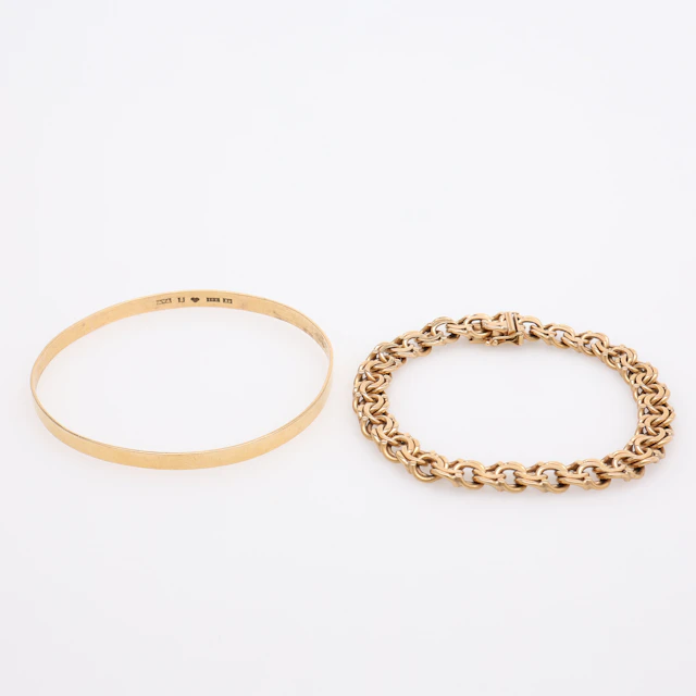 ARMBAND, TVÅ STYCKEN, 18K GULD, TOTAL VIKT CA 34,1 GRAM.