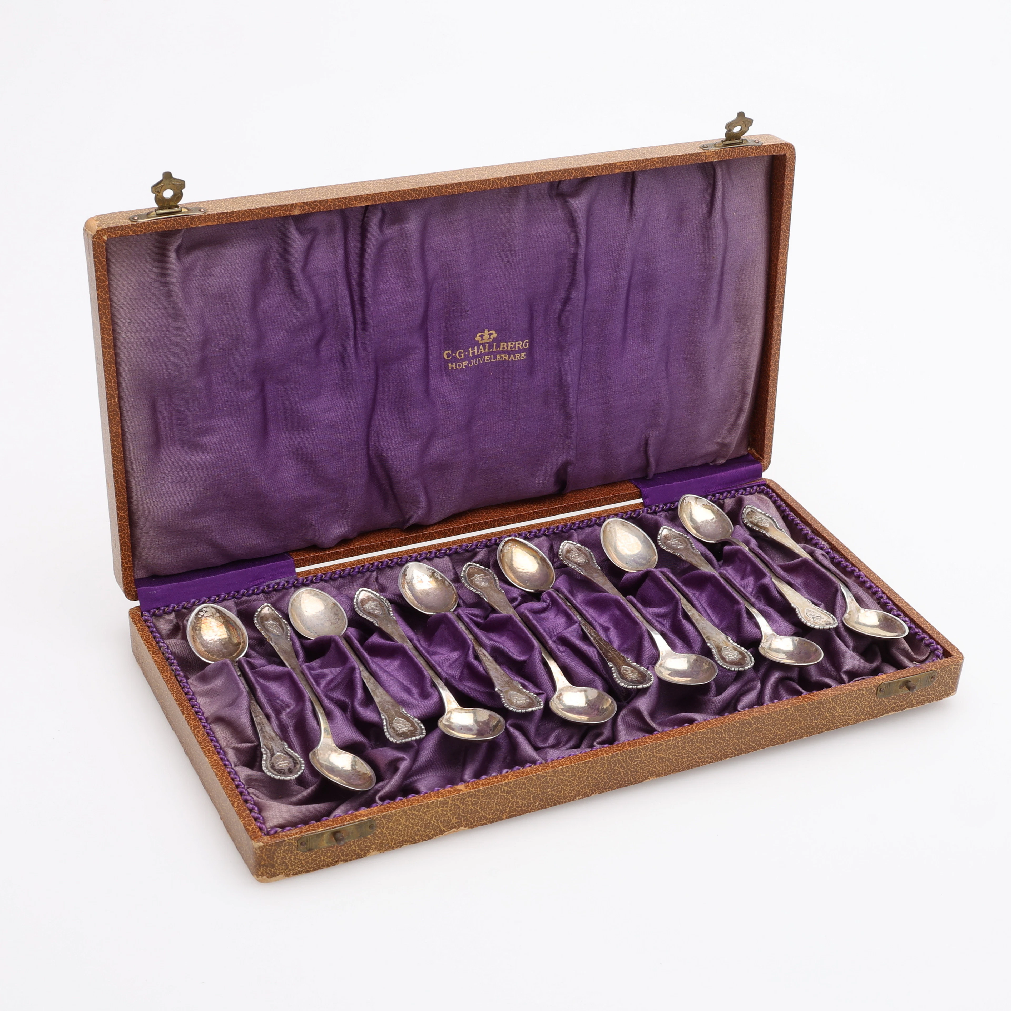 MOCKASKEDAR, 12 ST, SILVER, bär svenska importstämplar, totalt 84 g.