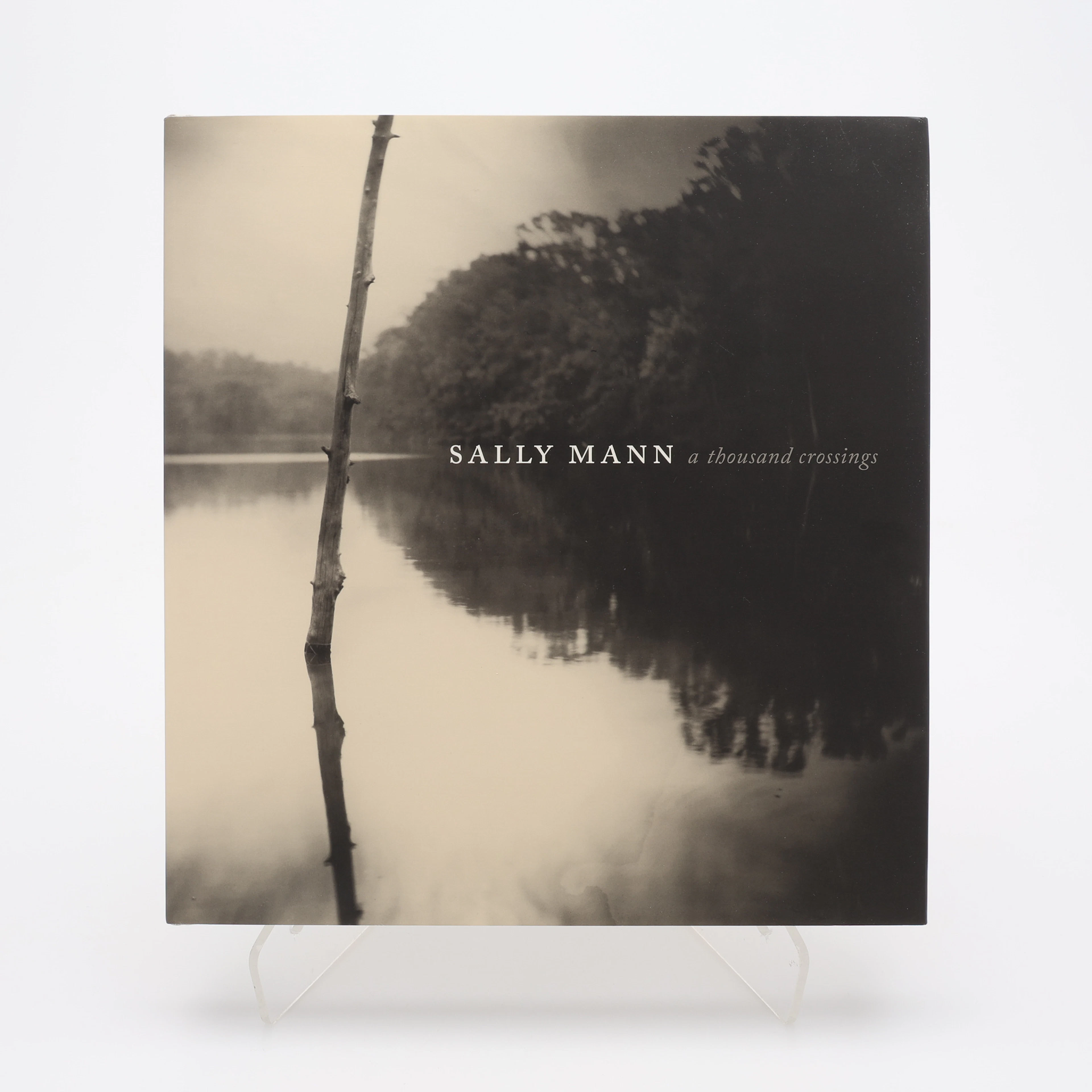 FOTO. DEN AMERIKANSKE FOTOGRAFEN SALLY MANNS "A THOUSAND CROSSINGS"
