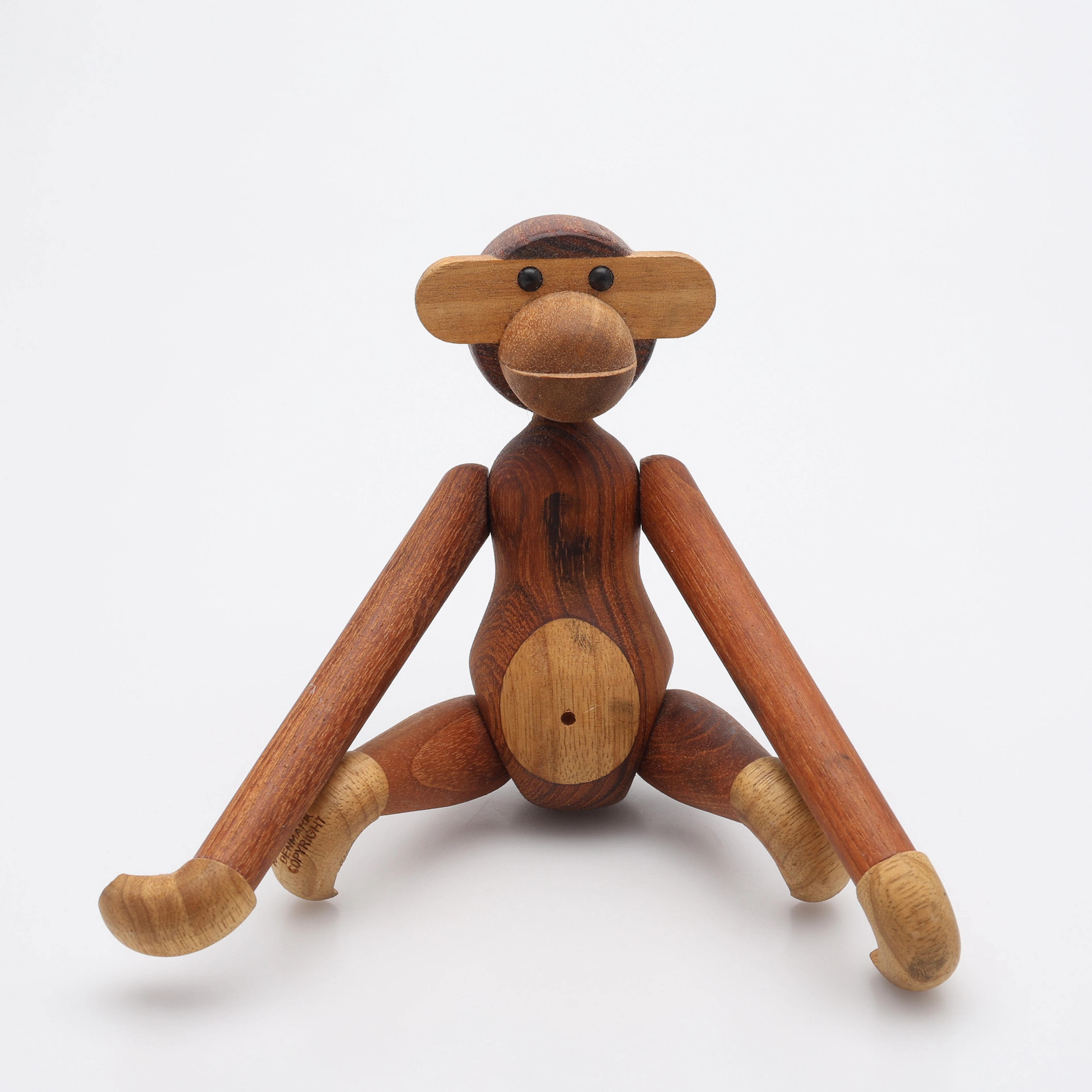 KAY BOJESEN. APA, TEAK & EK, DANMARK, MÄRKT.