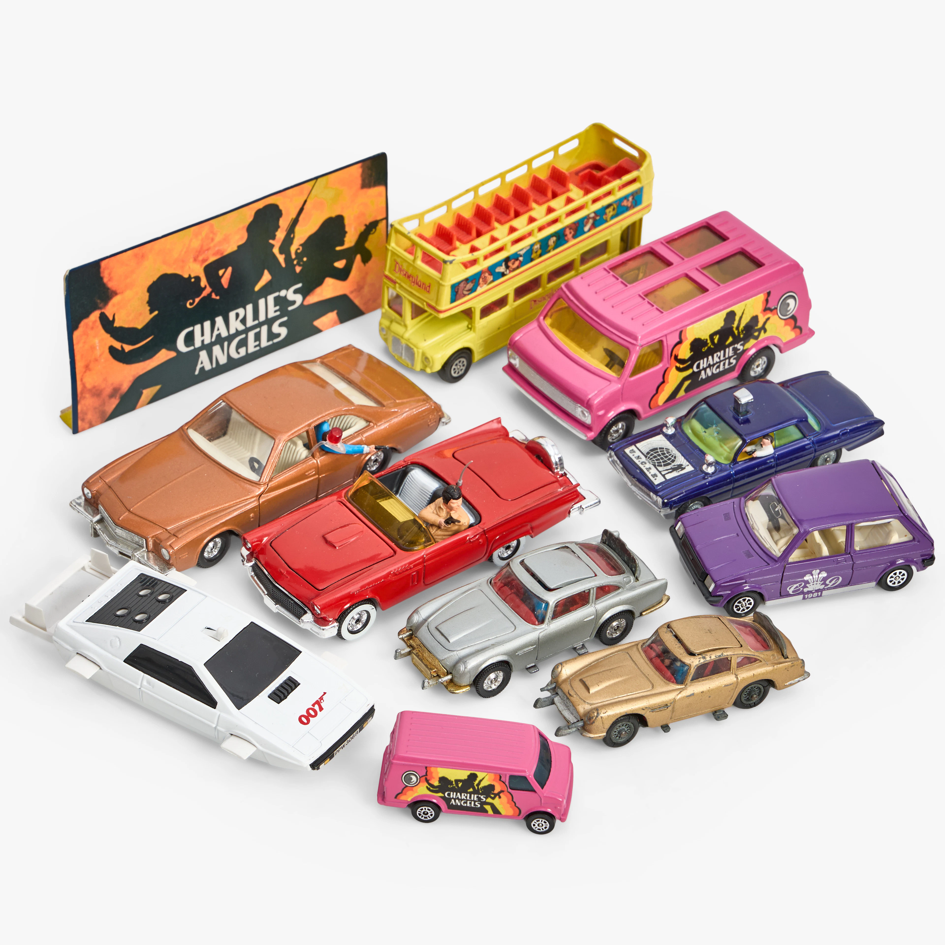 CORGI TOYS. Modellbilar, 10 st, bland annat James Bond 007 Aston Martin