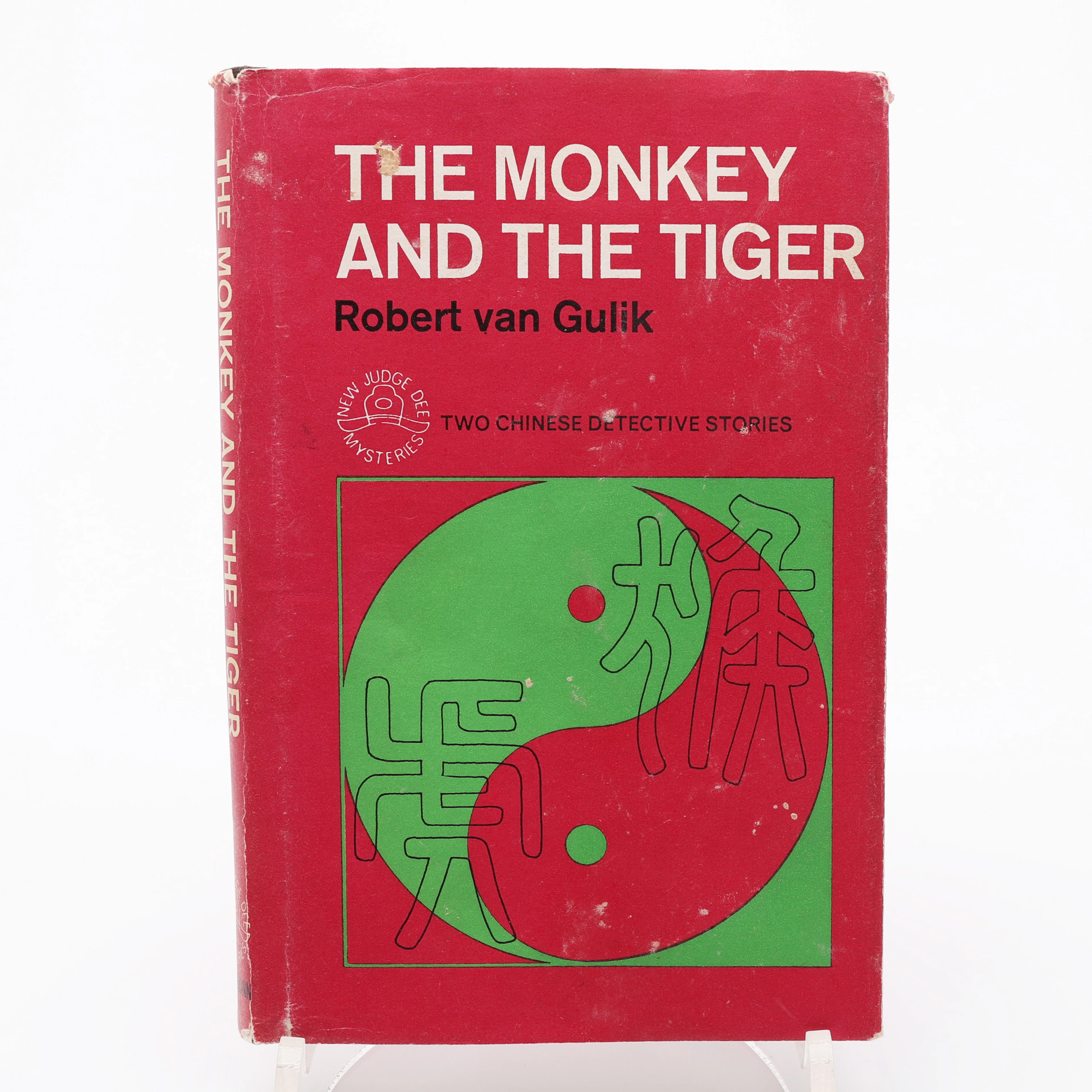 DEN NEDERLÄNDSKE FÖRFATTAREN OCH LÄKAREN ROBERT VAN GULIK'S THE MONKEY