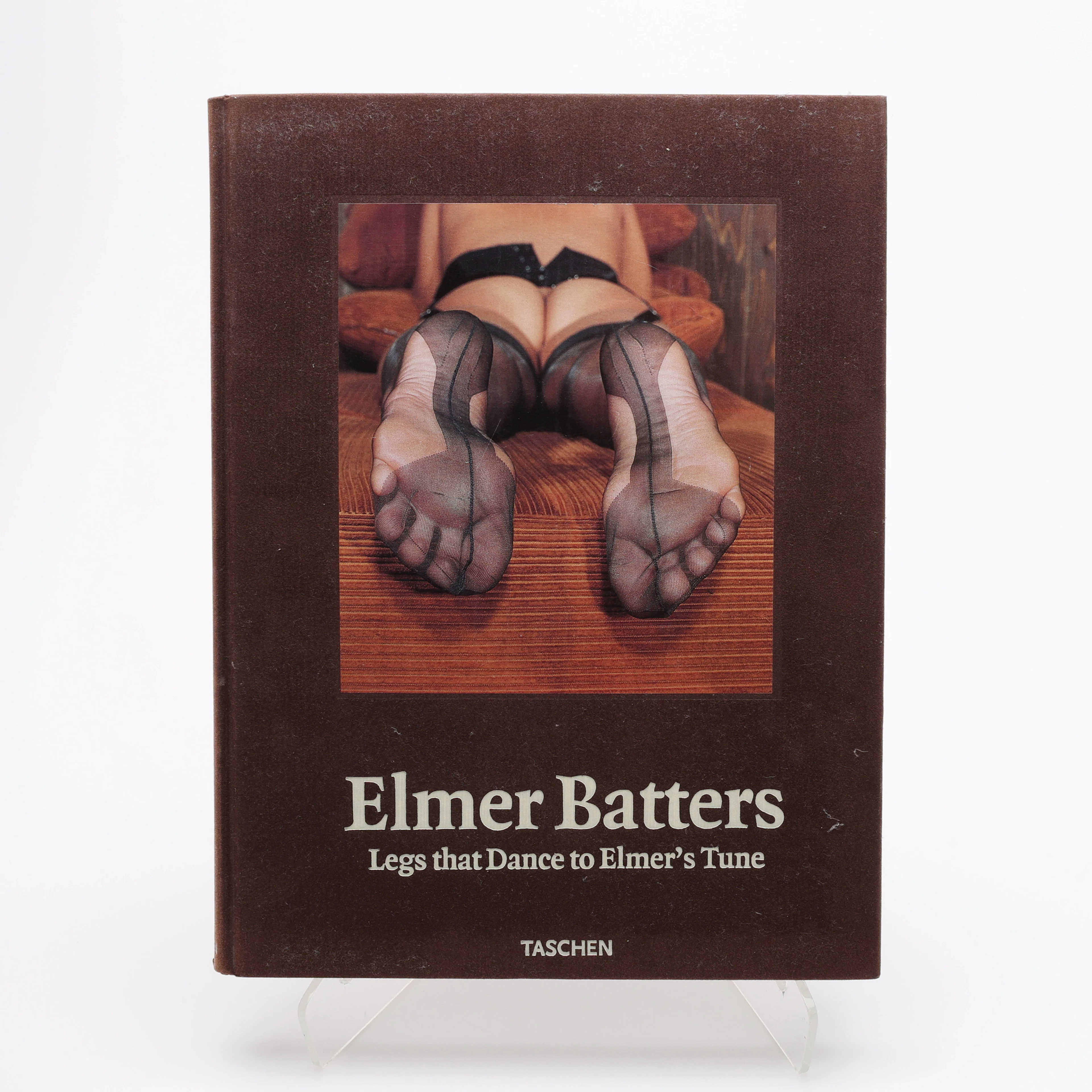FOTO. DEN AMERIKANSKE FOTOGRAFEN ELMER BATTERS "LEGS THAT DANCE TO