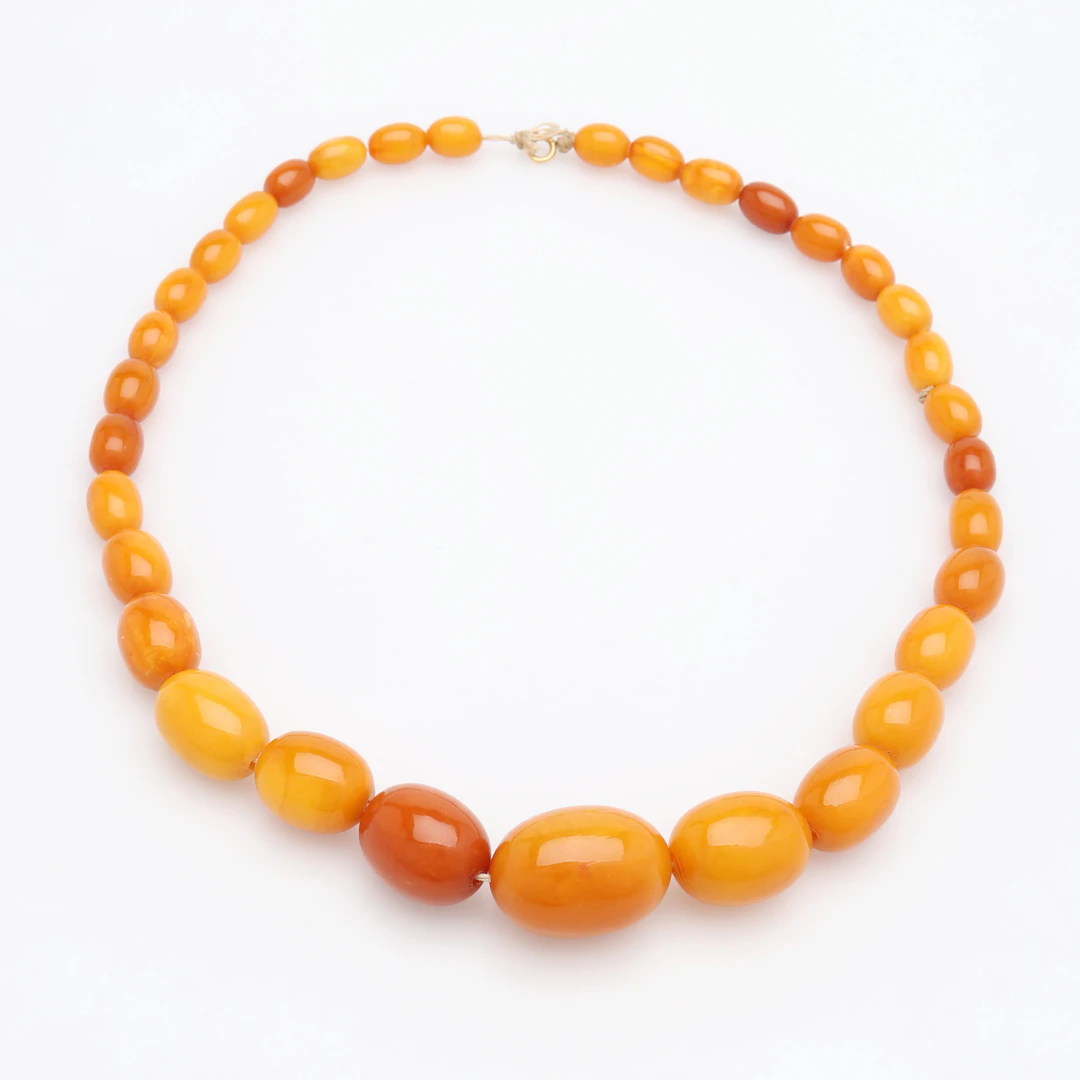 COLLIER, DOSERAD BÄRNSTEN, 1900-TAL.