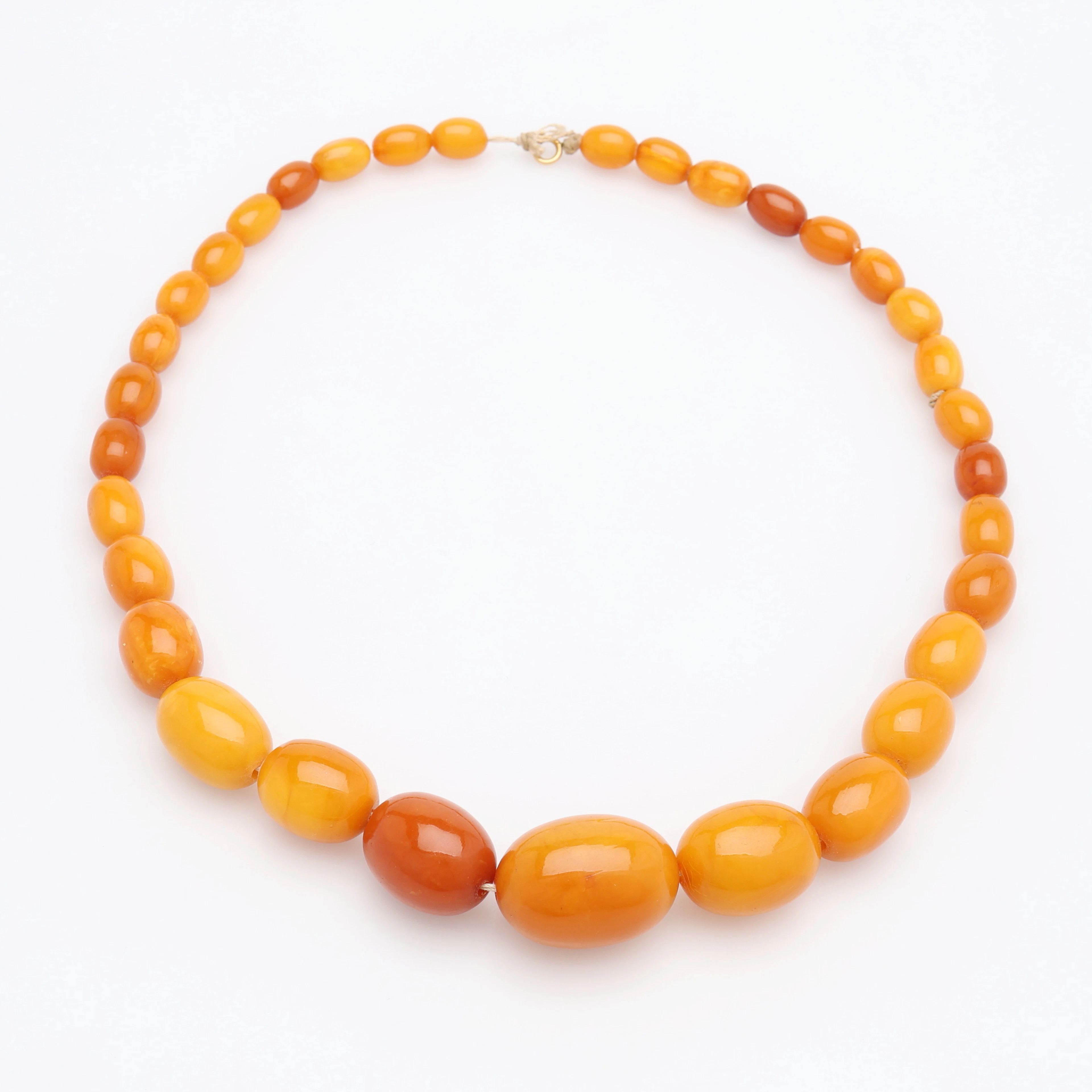 COLLIER, DOSERAD BÄRNSTEN, 1900-TAL.