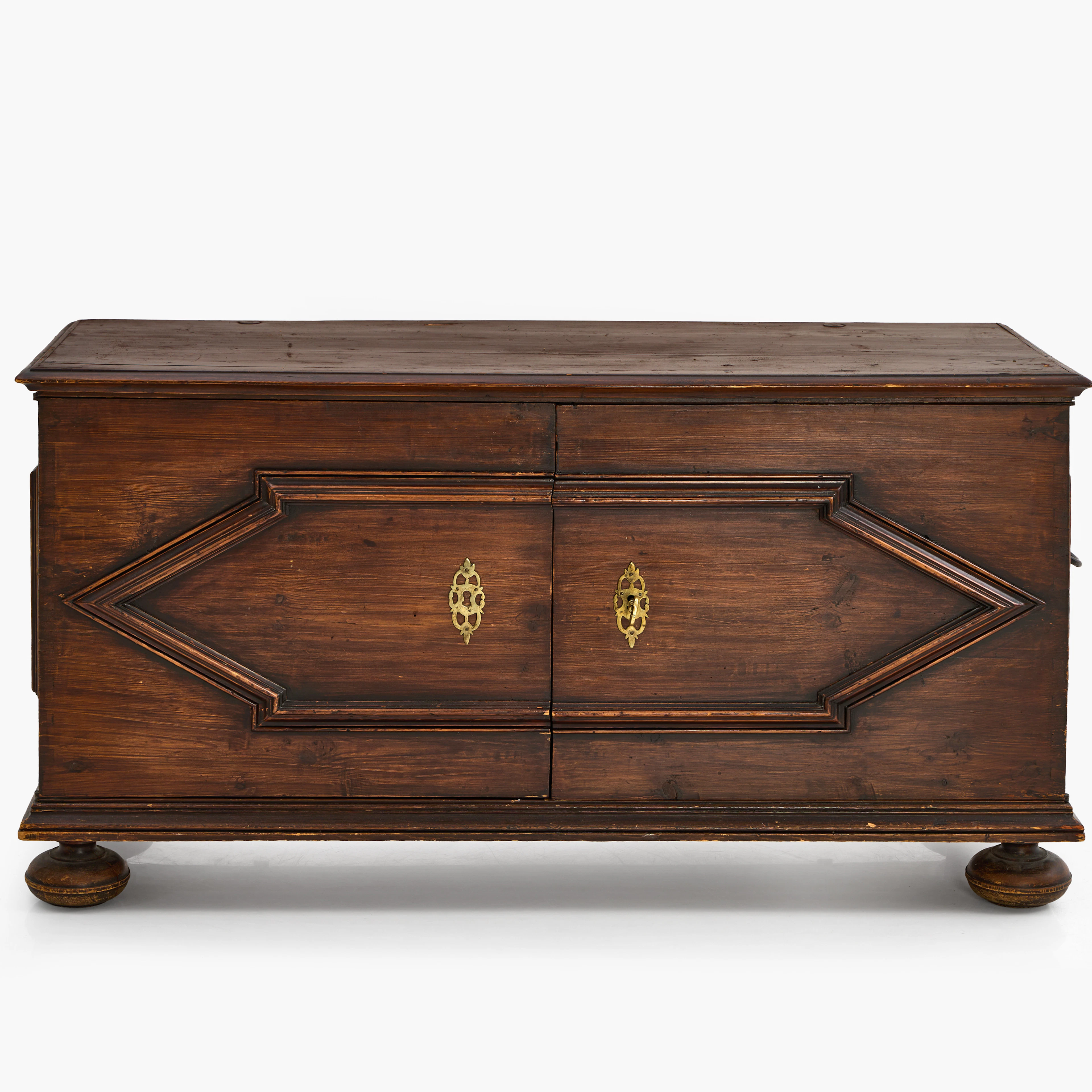 SKÄNK, delvis senbarock, 1700/1800-tal.