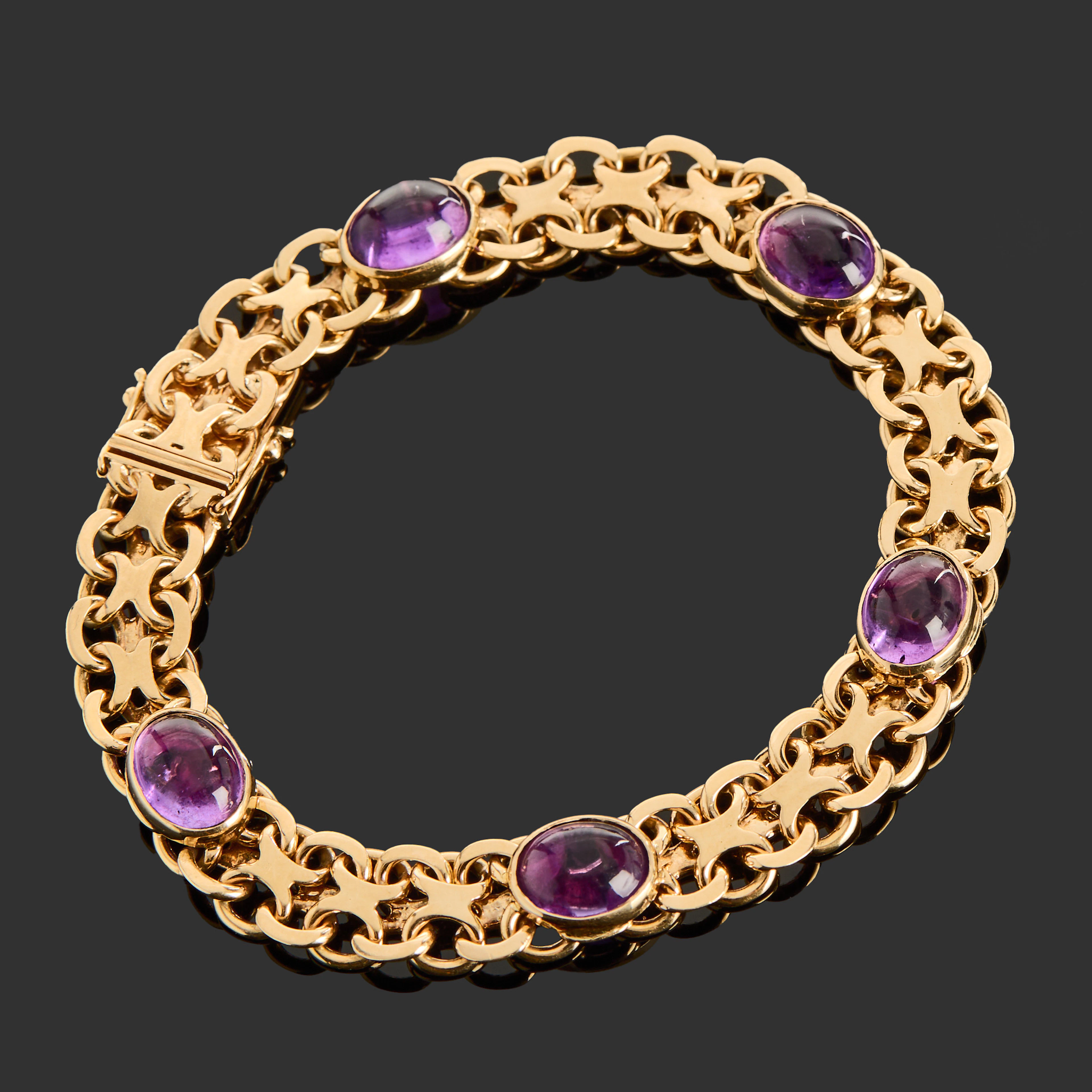 ARMBAND, 18k guld, X-länk dekorerat med 5 st cabochonslipad ametister