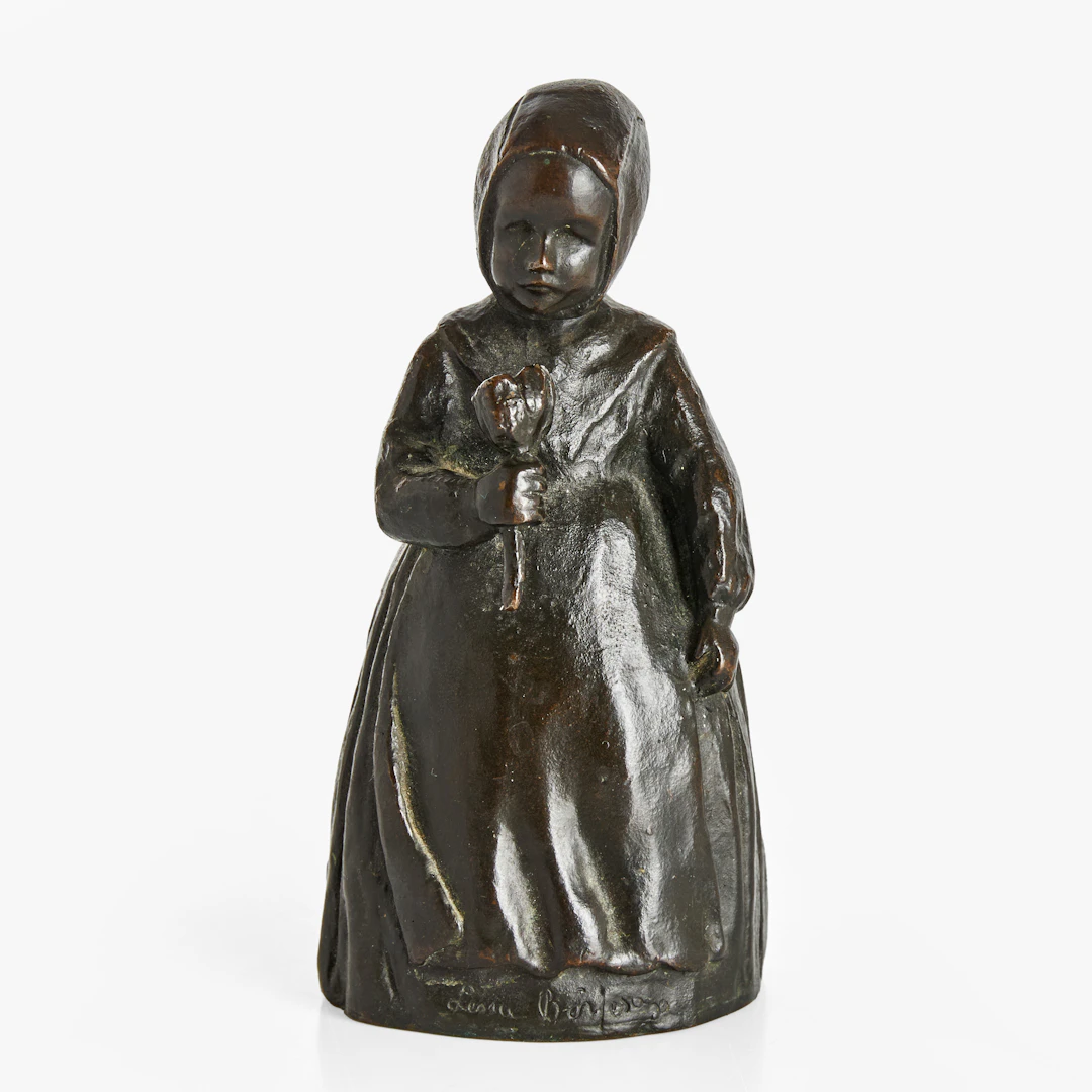 LENA BÖRJESON (SVERIGE, 1879–1976). Bordspingla, patinerad brons