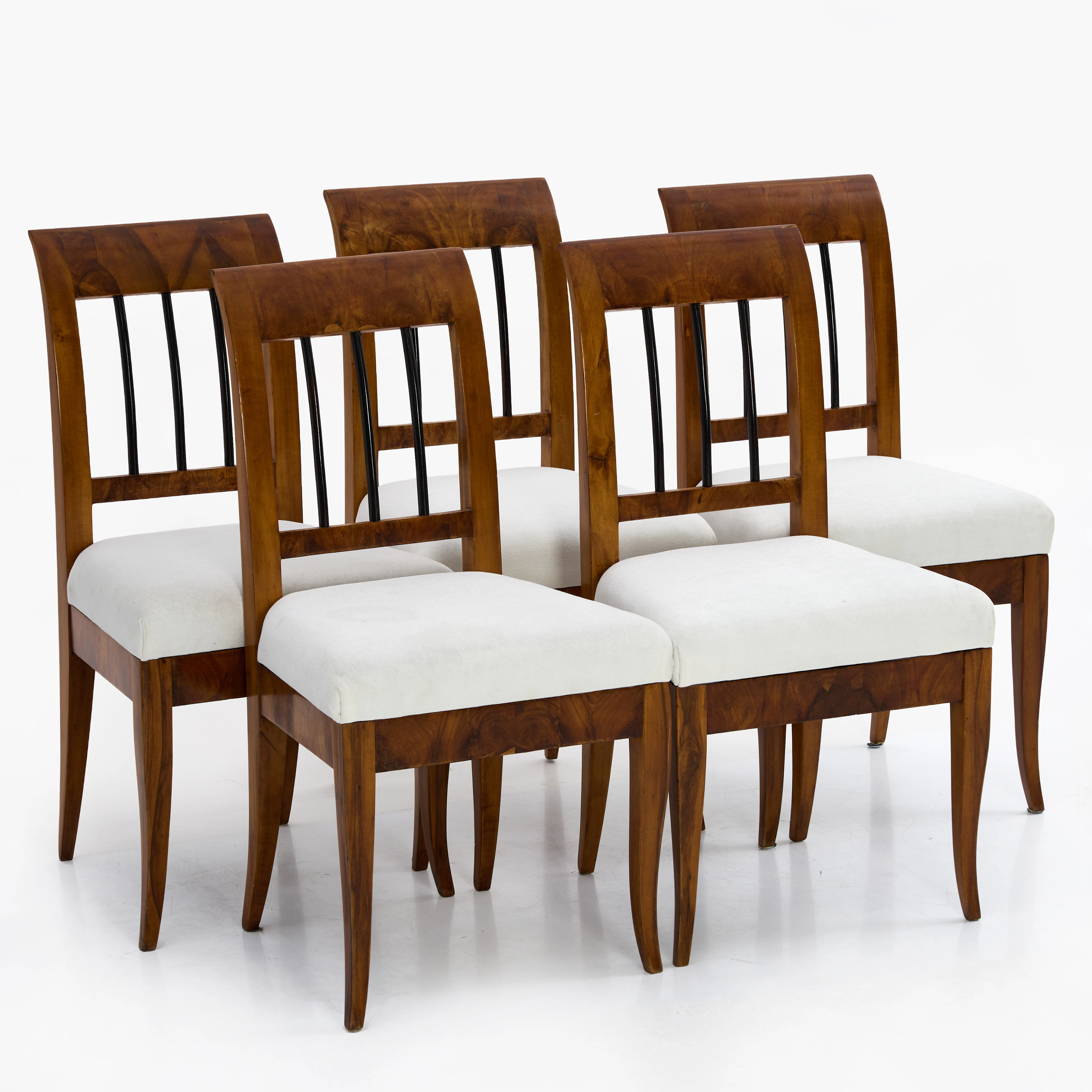 STOLAR, 5 st, Biedermeier, 1800-talets första hälft, fanerade i valnöt.