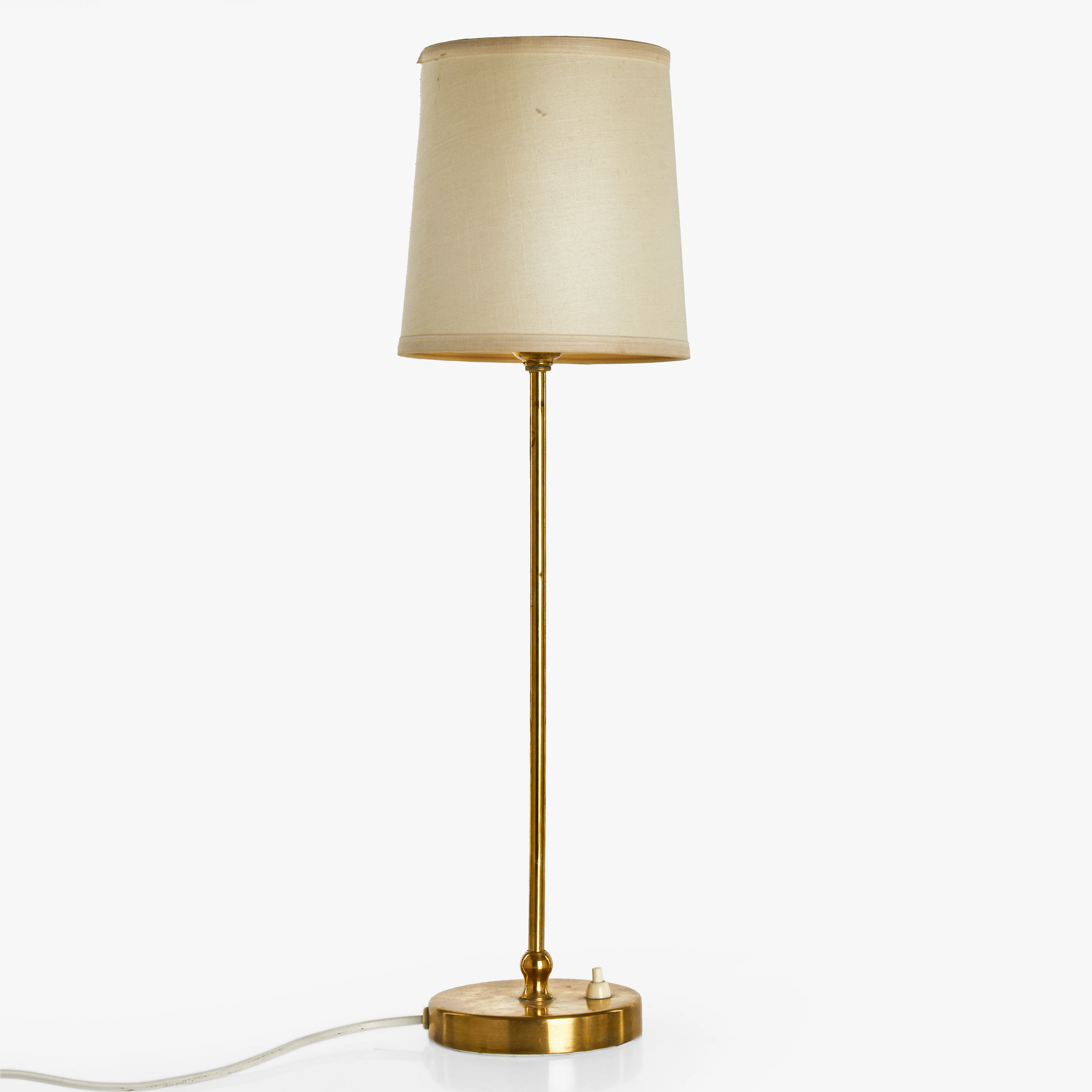 JOSEF FRANK (1885–1967). Bordslampa, mässing, typ 2332, Firma Svenskt Tenn.
