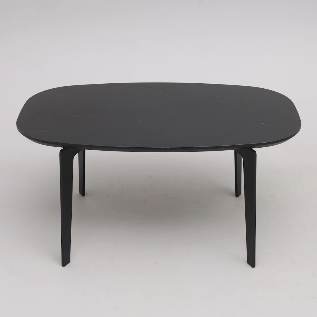 SOFFBORD, SVARTLACKERAD EK, "JOIN", REPUBLIC OF FRITZ HANSEN, 2017.