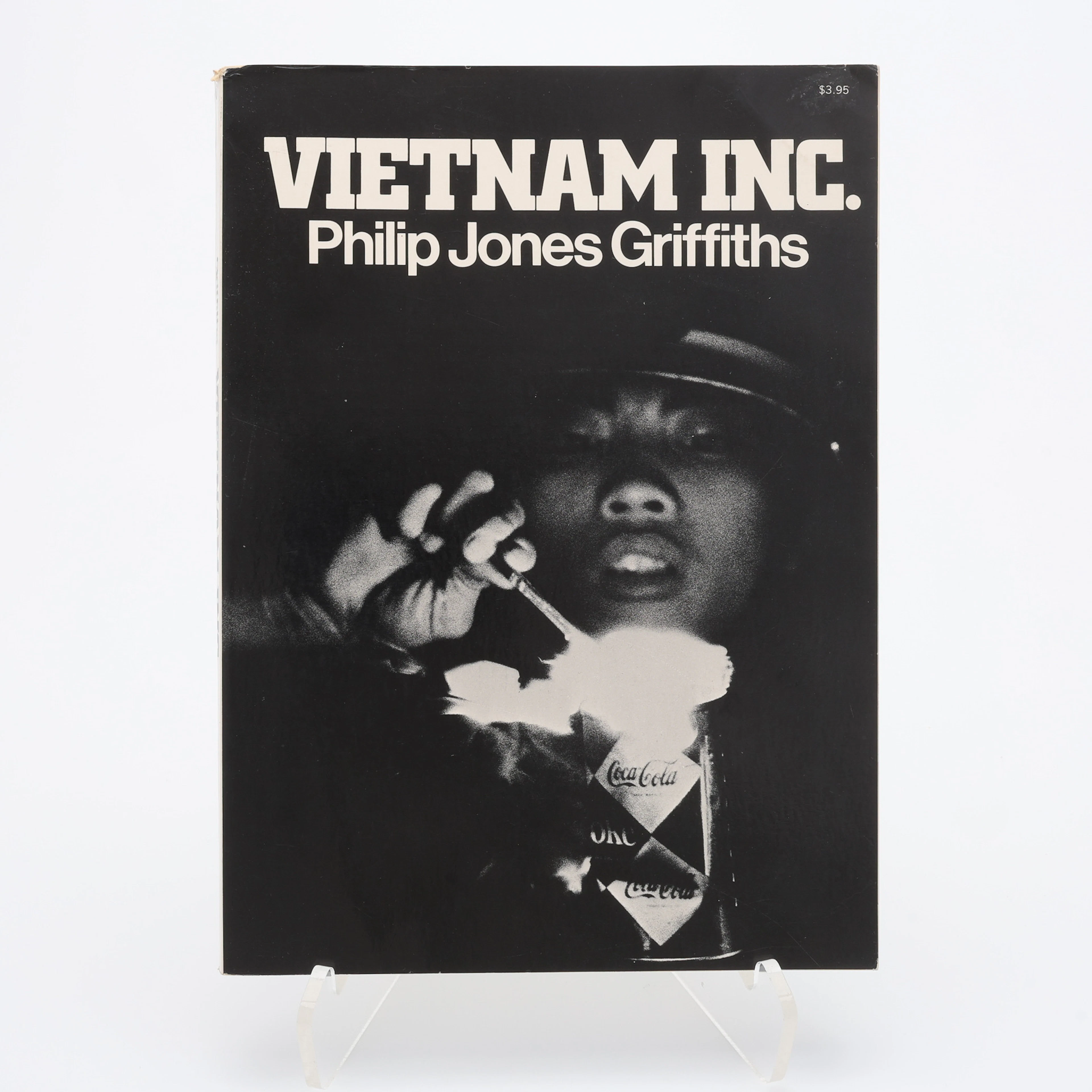 FOTO. DEN WALESISKE FOTOGRAFEN PHILIP JONES GRIFFITHS "VIETNAM INC."