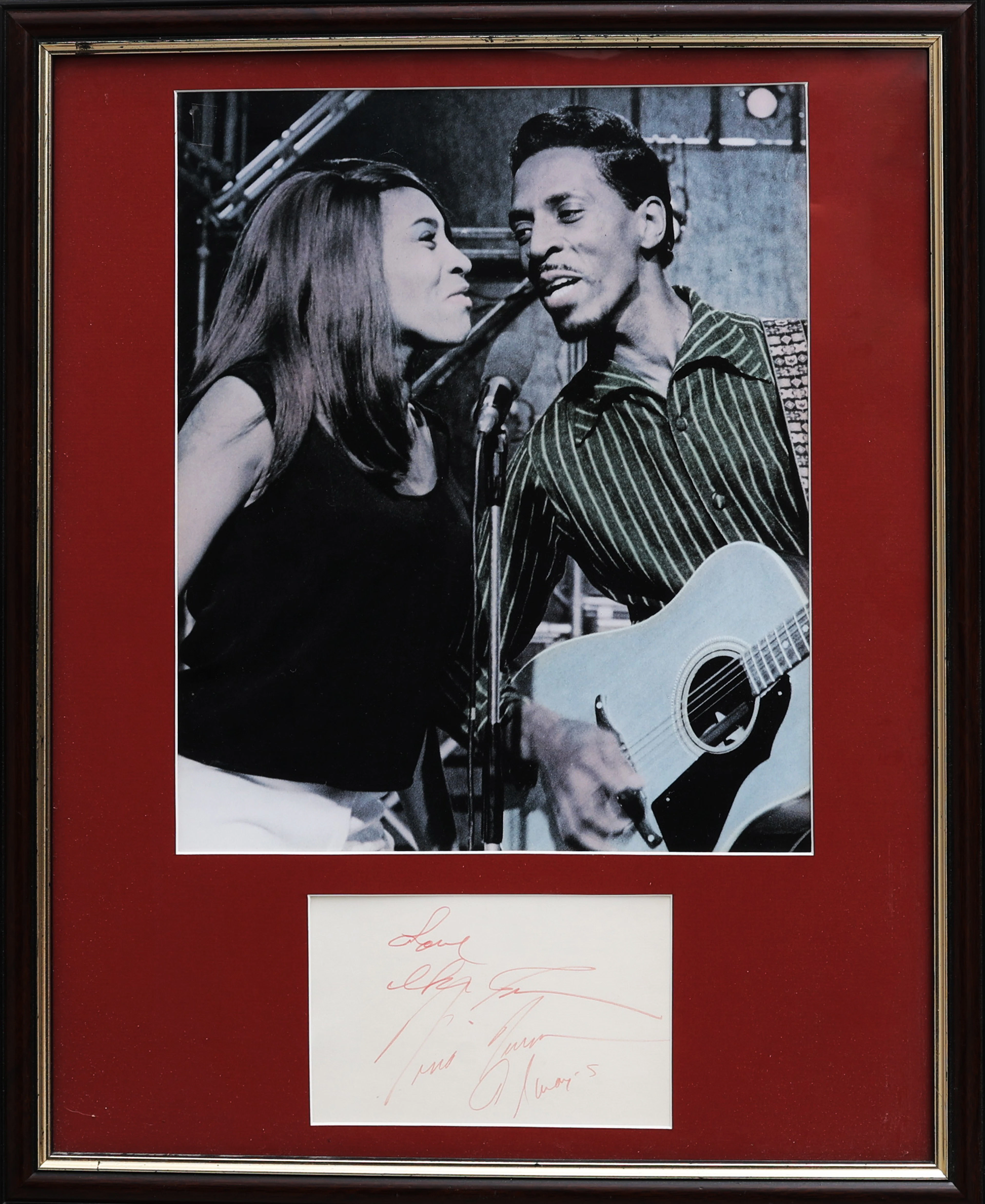 AUTOGRAFER. IKE TURNER (1931-2007) & TINA TURNER (1939-2023). AMERIKANSKT