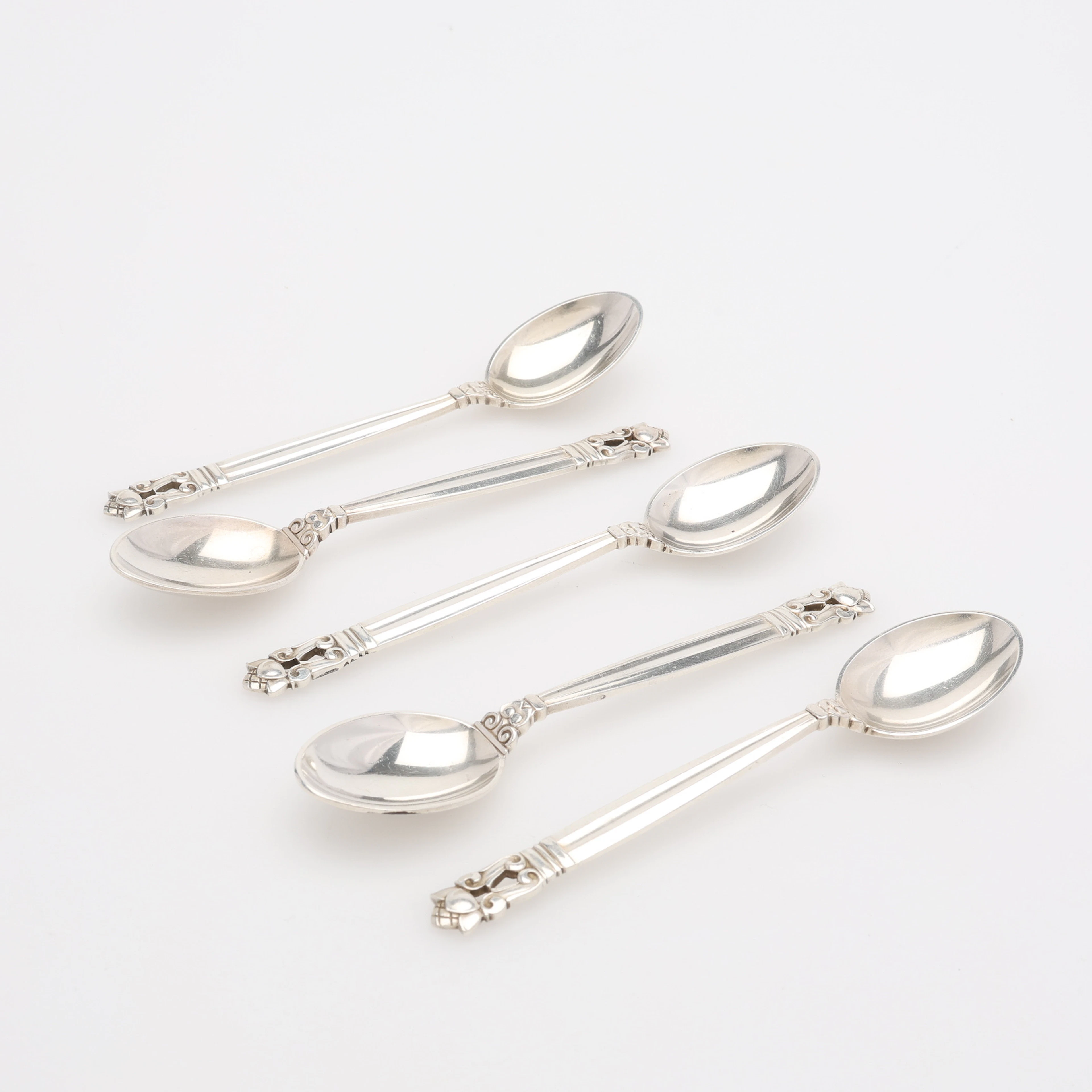 JOHAN ROHDE. MOCCASKEDAR, FEM STYCKEN, "KONGE/ACORN", FÖR GEORG JENSEN
