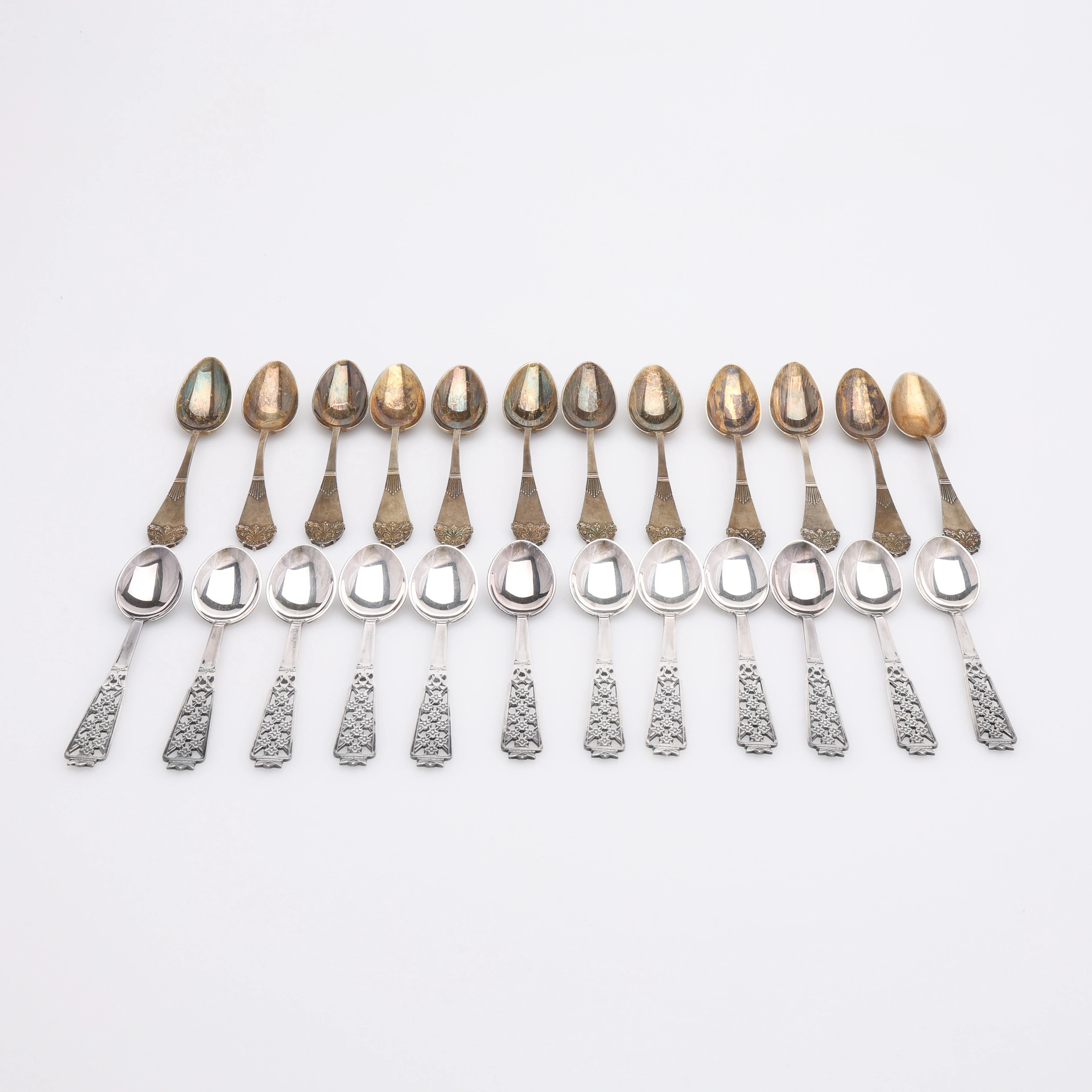 KAFFESKEDAR AV SILVER, 12+12 ST, "Princess" och importerad empiremodell