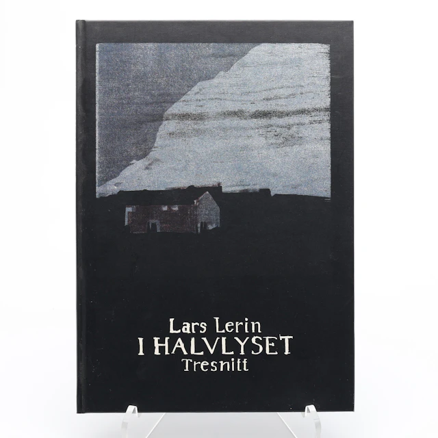 LARS LERINS I HALVLYSET MED DIKTER OCH 55 SVART OCH VITA OCVH KOLORERADE