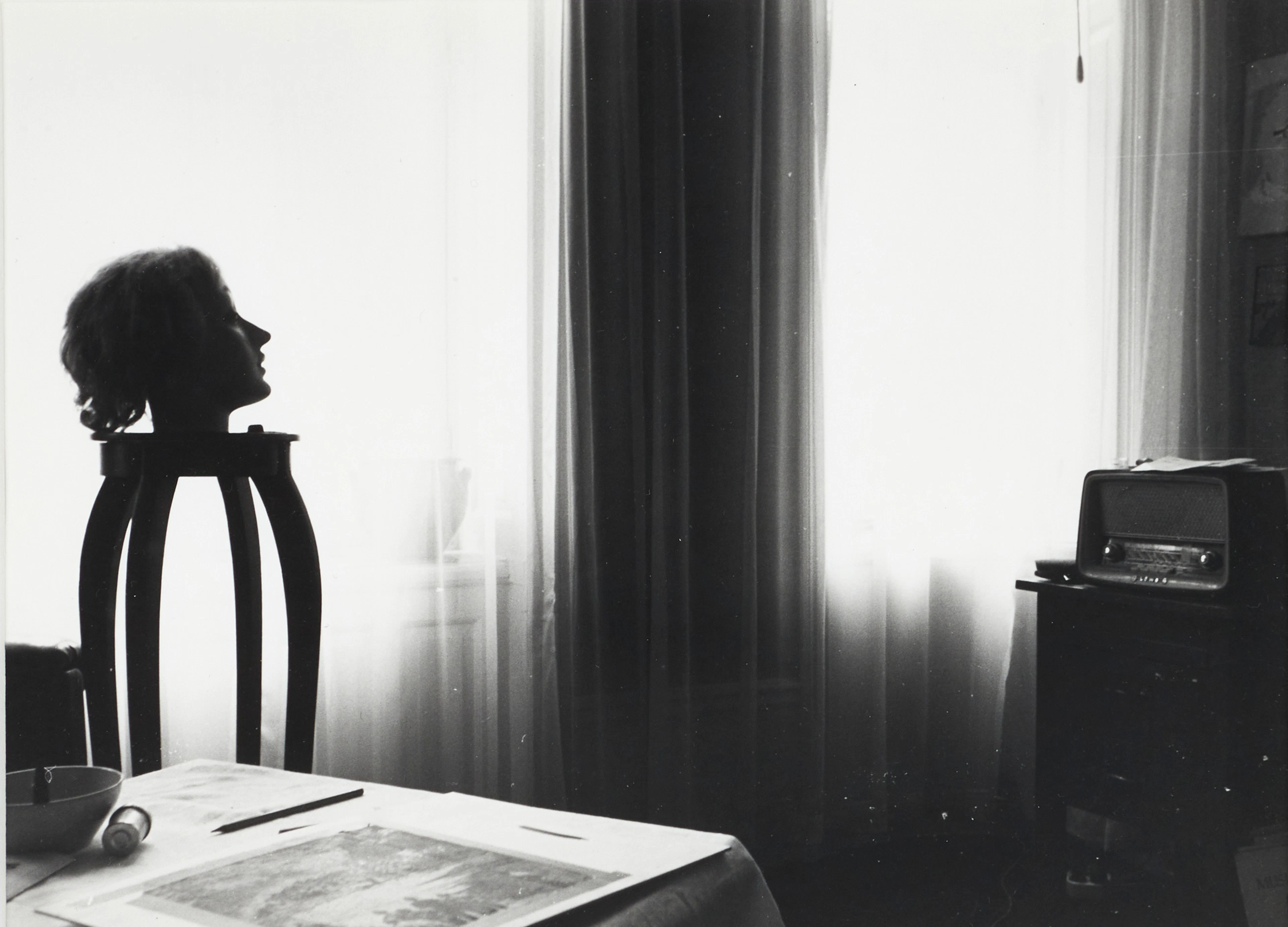OLA BILLGREN (Sverige, 1940-2001), Stilleben, sv/v fotografi.