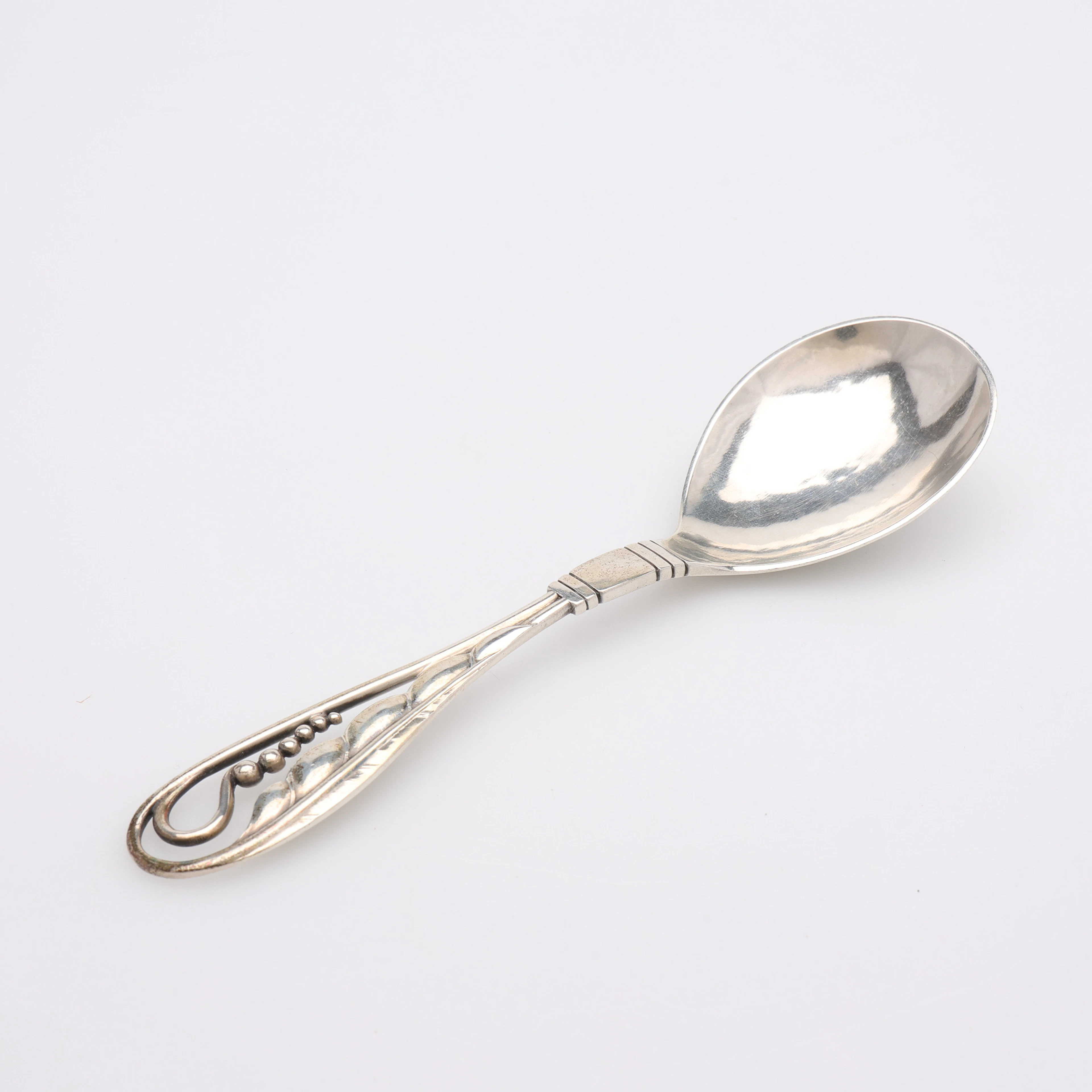 FÖRLÄGGSSKED, SILVER, MODELL 42, GEORG JENSEN, DANMARK 1924.