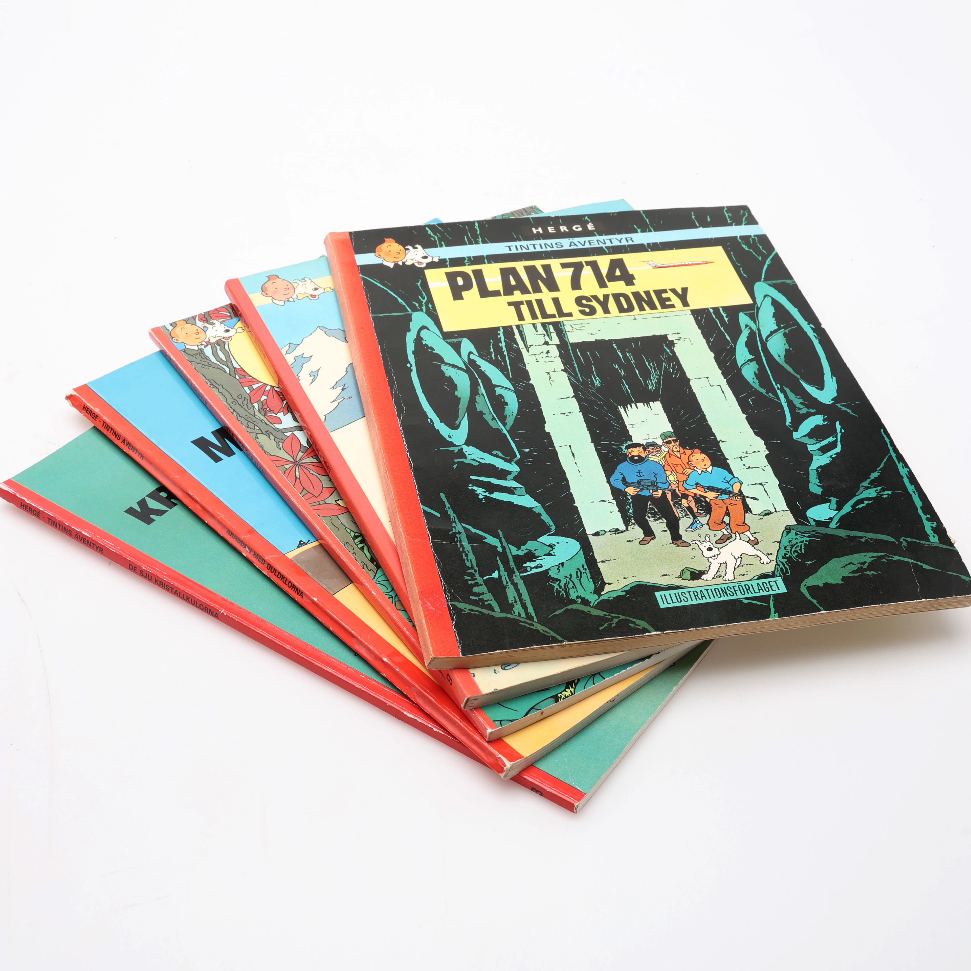 TINTIN. FEM NUMMER AV TINTIN VARV TRE I SVENSKT ORIGINAL.