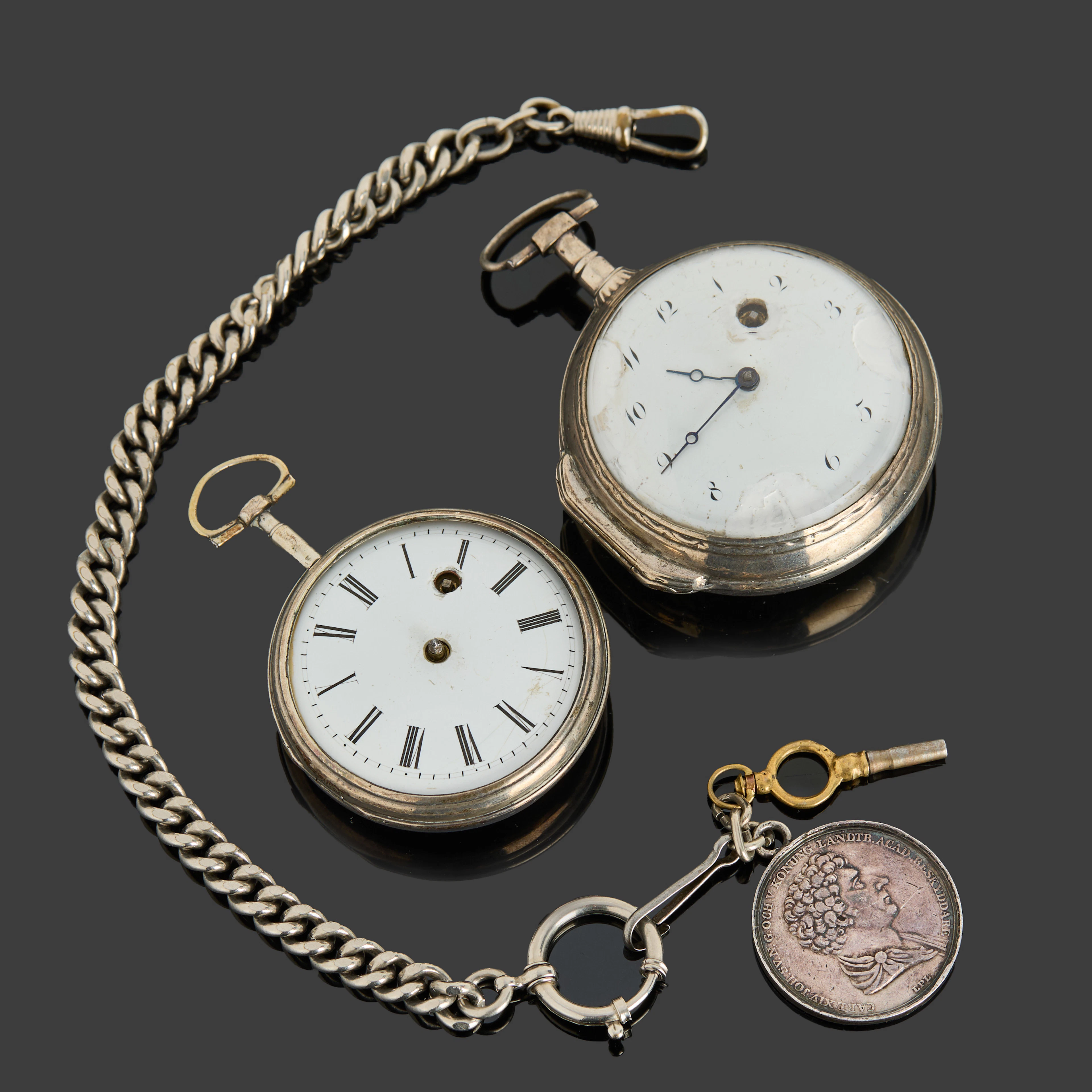 FICKUR, 2 st, troligen 1700-tal, spindelgång, boetter i silver, en