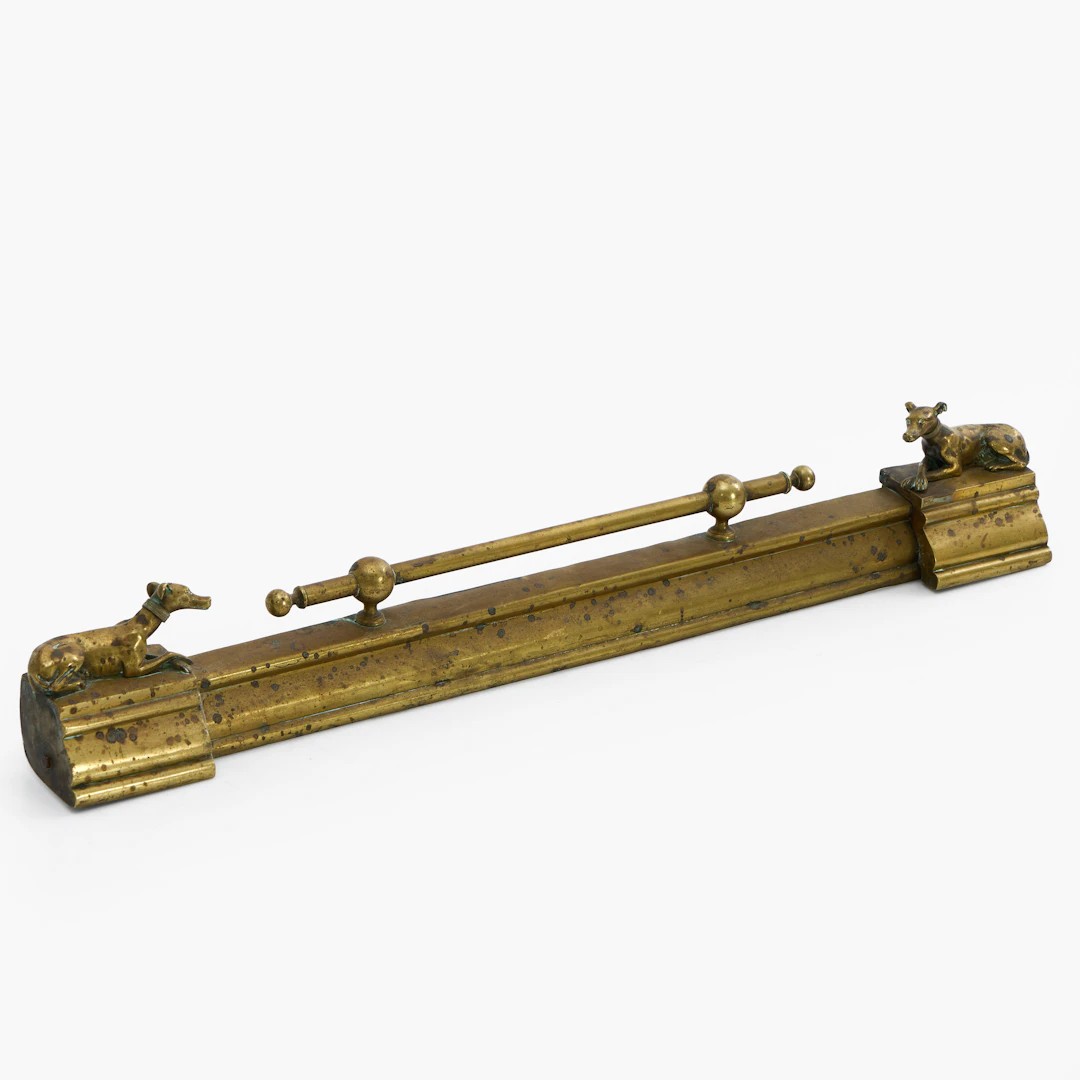 BRASSTÄLL, 1900-talets första hälft, dekor med hundar.
