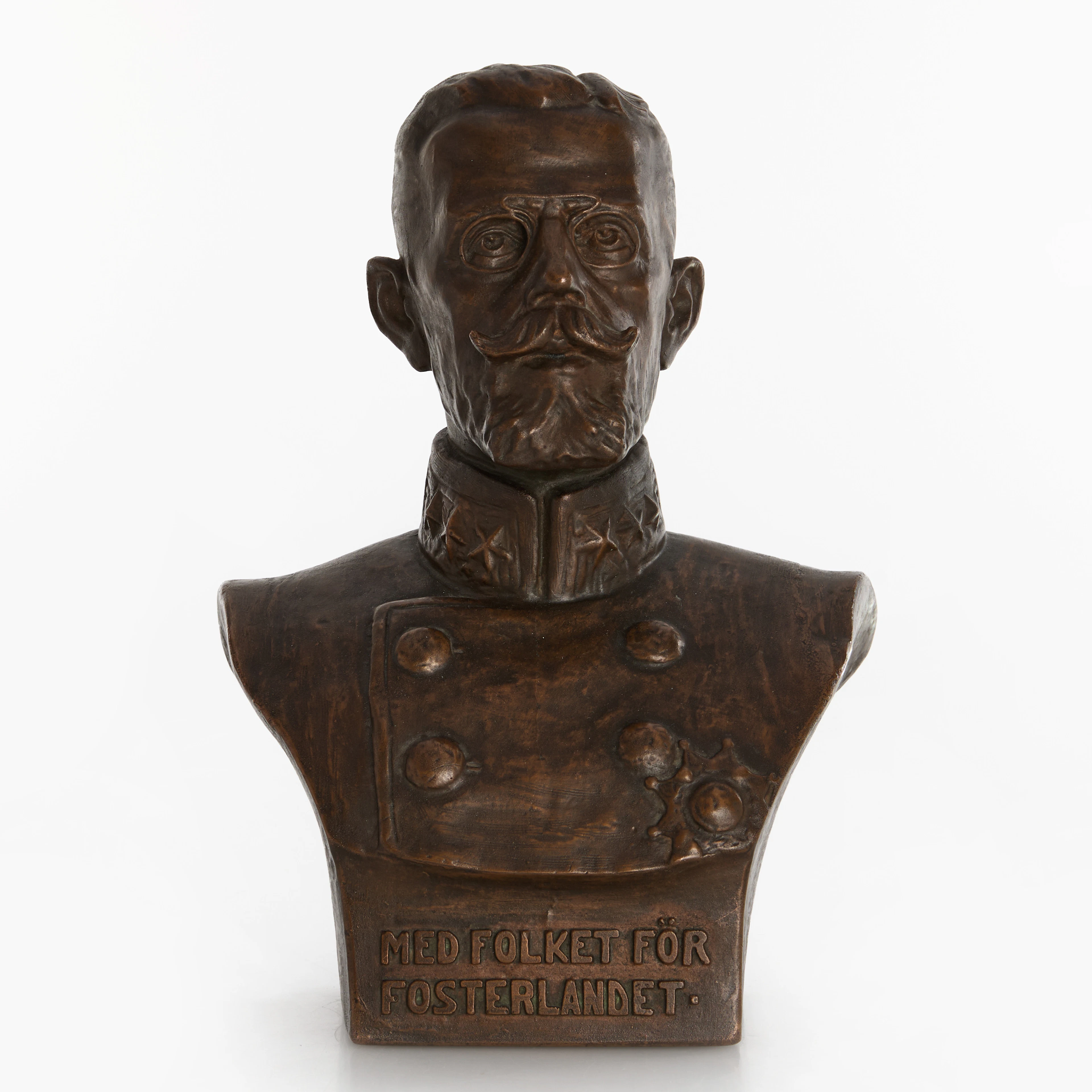 GUSTAV V, byst, skulptur, signerad och daterad Frans Törnegren 1915