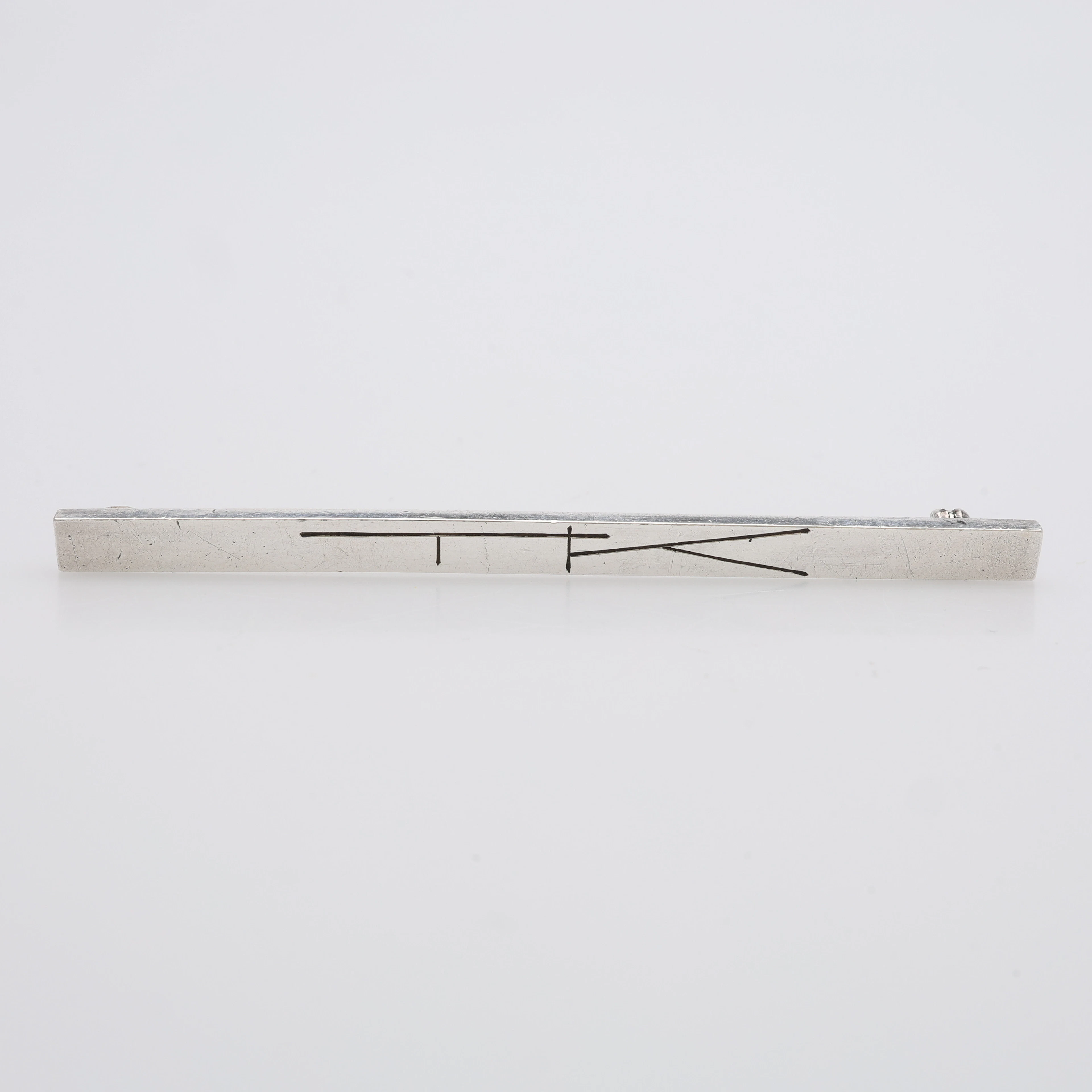 WIWEN NILSSON. SLIPSNÅL/SLAGBROSCH, sterlingsilver, stämpelsignerad