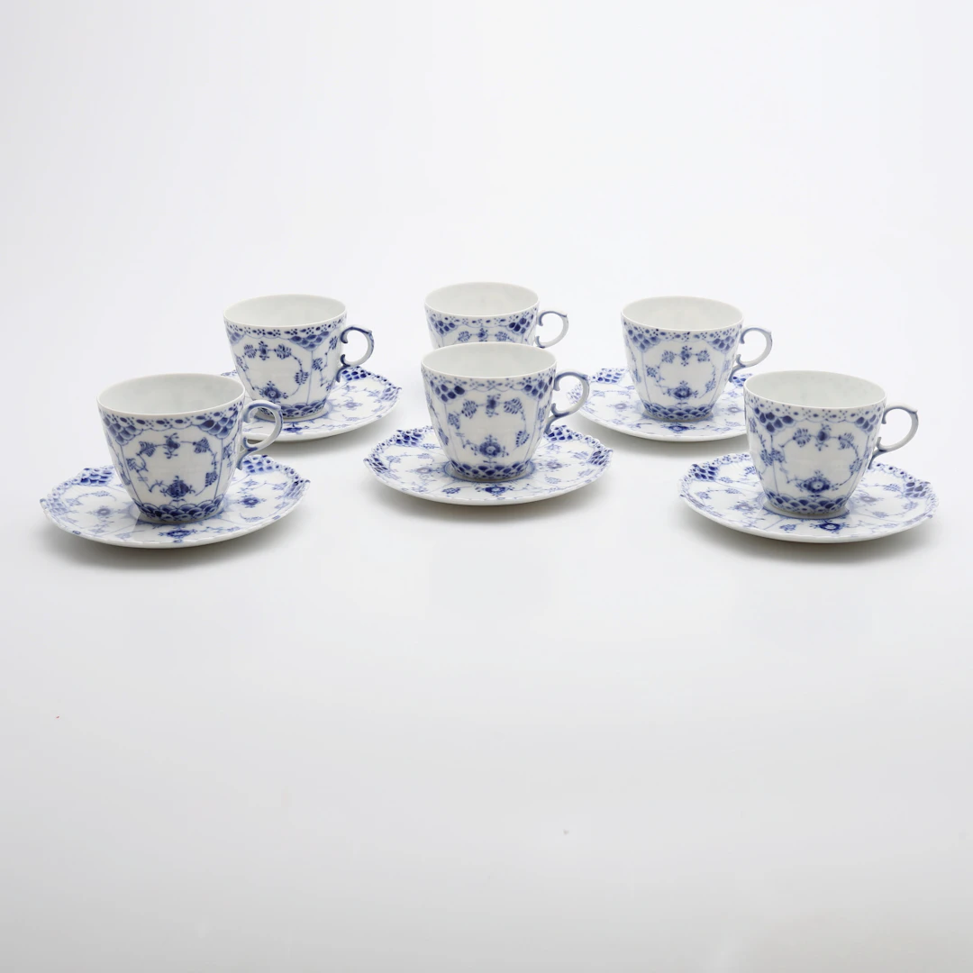 KAFFEKOPPAR MED FAT, FEM DELAR, MUSSELMALET, ROYAL COPENHAGEN.