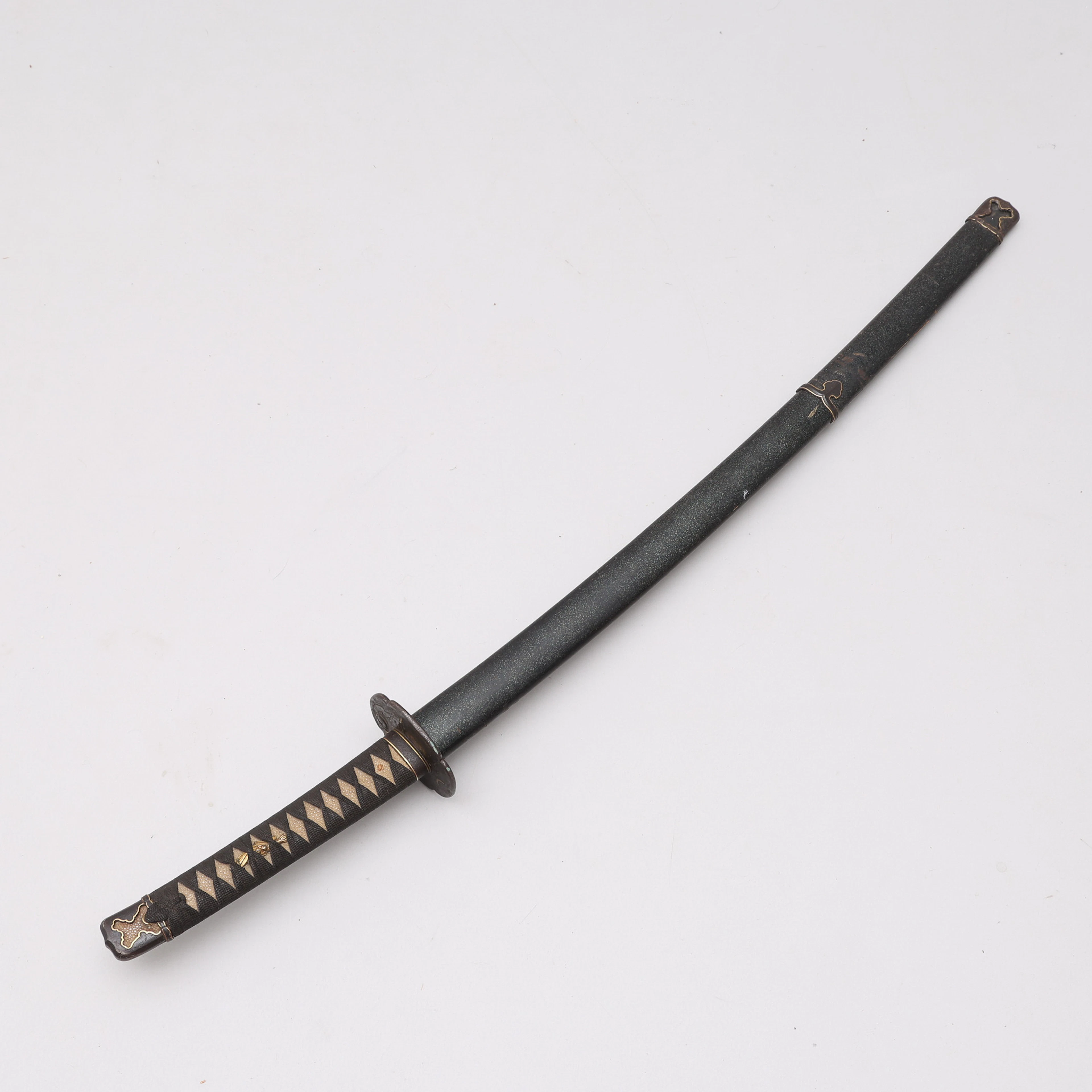 WAKIZASHI, JAPAN, OSIGNERAD, SEN EDOPERIOD (1603-1868).