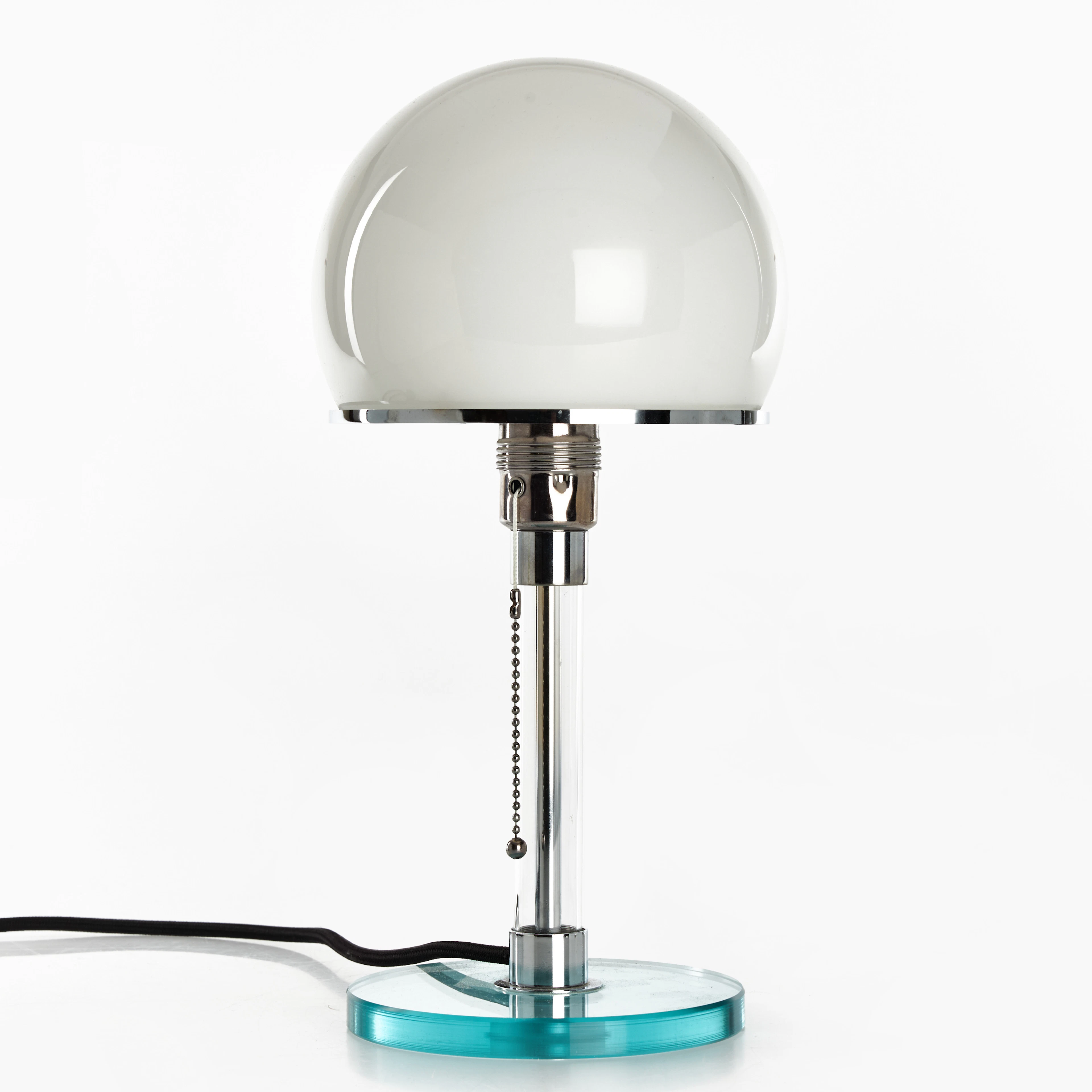 WILHELM WAGENFELD. EFTER. "WG 24", bordslampa, 1900/2000-tal. modell