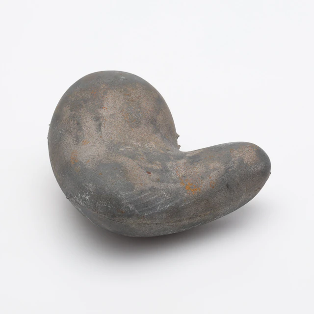 STINA EBERS 1962-2025. SKULPTUR, "JÄRNHJÄRTA", OSIGNERAD.