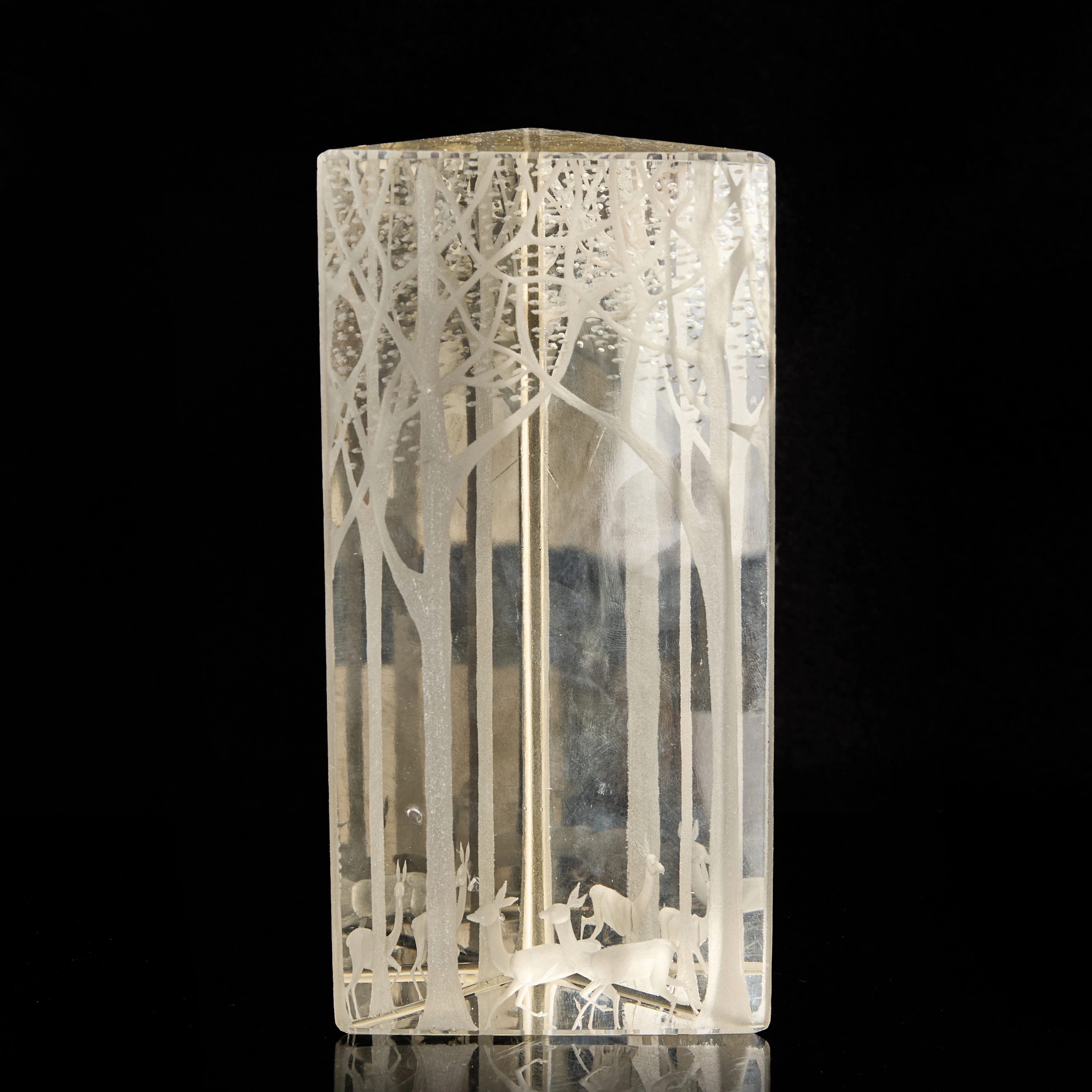 VICKE LINDSTRAND (SVERIGE, 1904–1983). Glasskulptur "Prisma", dekor