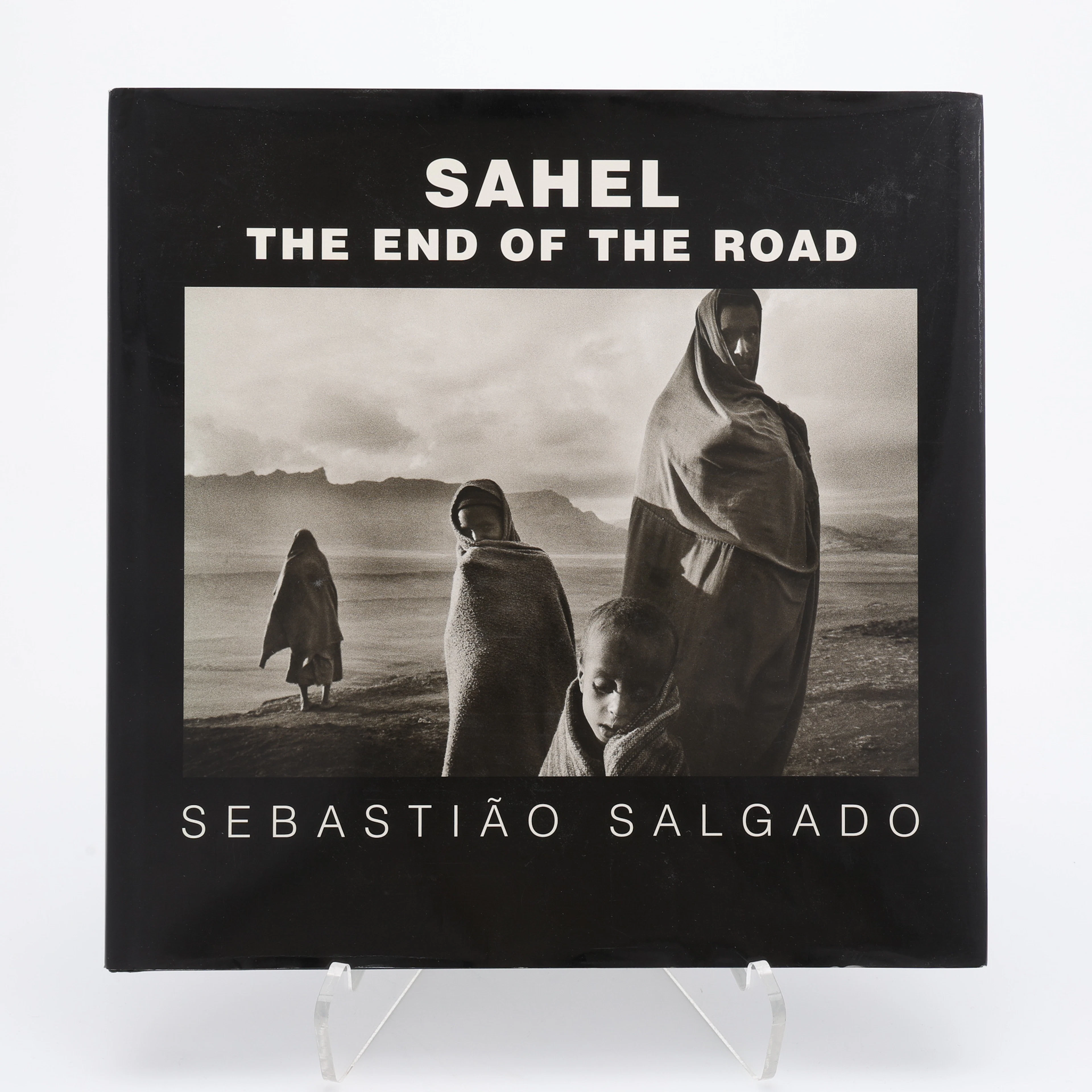 SEBASTIÃO SALGADOS "SAHAL: THE END OF THE ROAD", 2004.