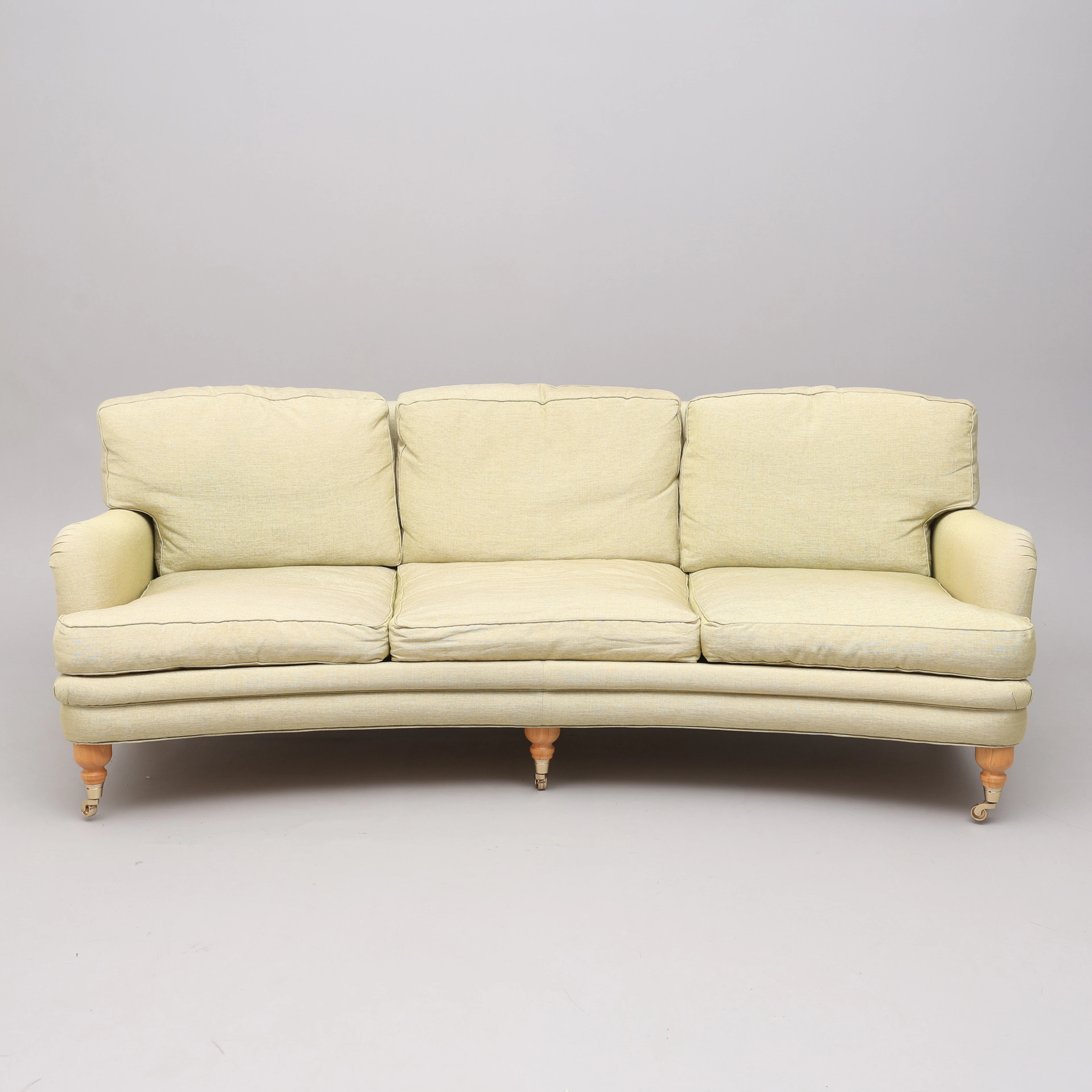 ARNE NORELL. SOFFA, "JULIA", SVÄNGD HOWARD-MODELL.