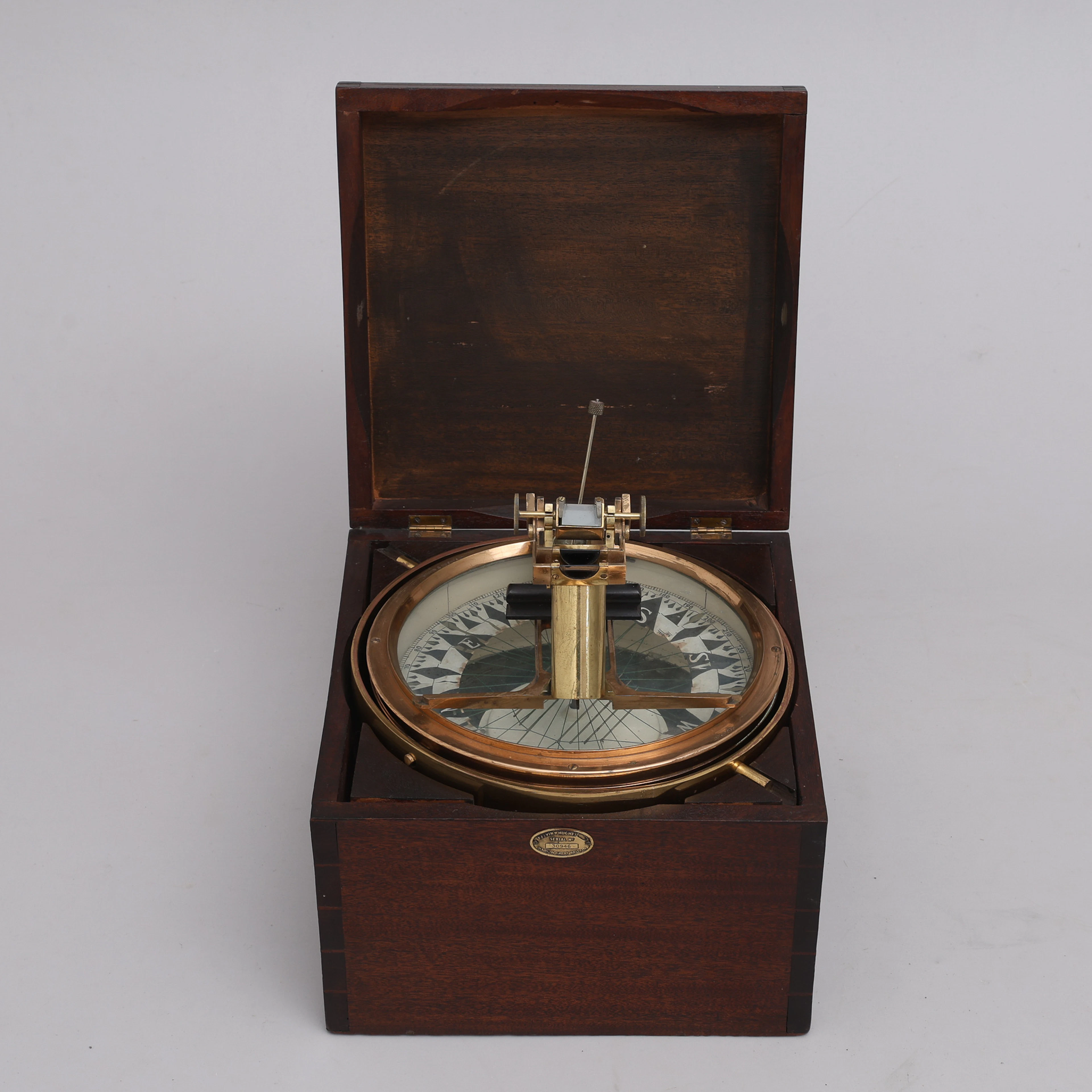KOMPASS OCH AZIMUTSPEGELK/COMPASS AND AZIMUTH BEARING, Kelvin & Hughes