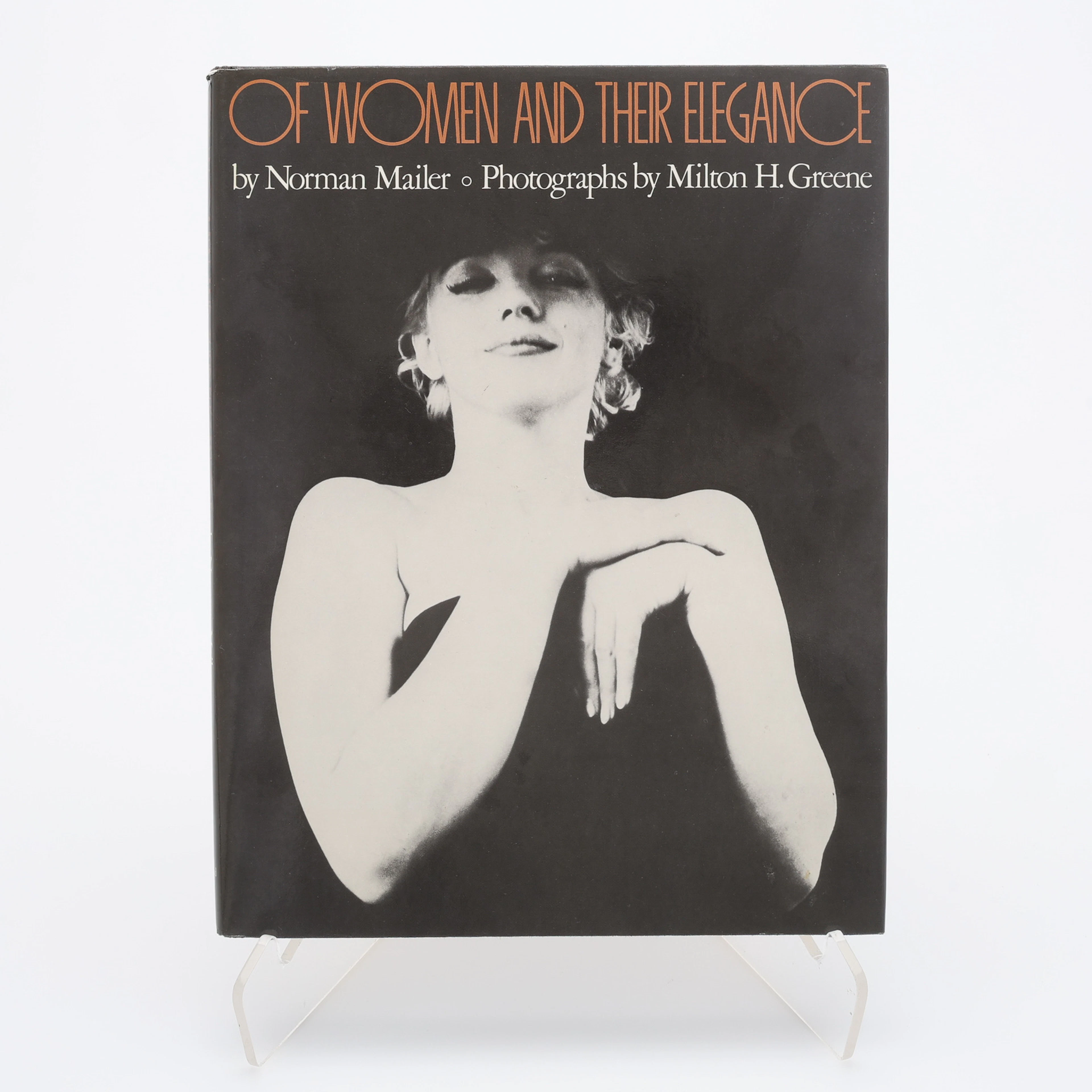 FOTO. DEN AMERIKANSKE FOTOGRAFEN MILTON H. GREENES "OF WOMEN AND THEIR
